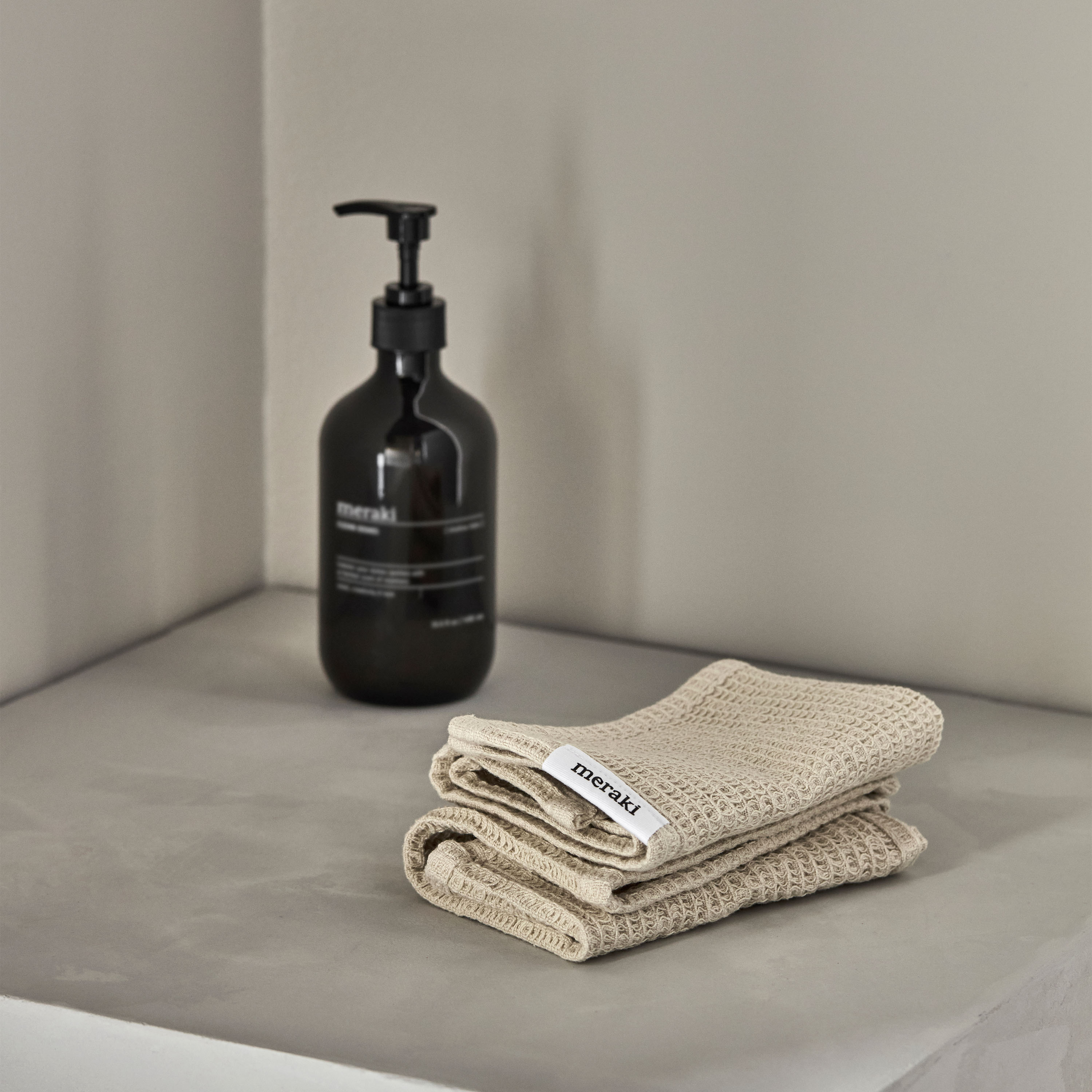 Meraki Presentask Diskmedel Shadow lake &amp; MkBeige 490ml