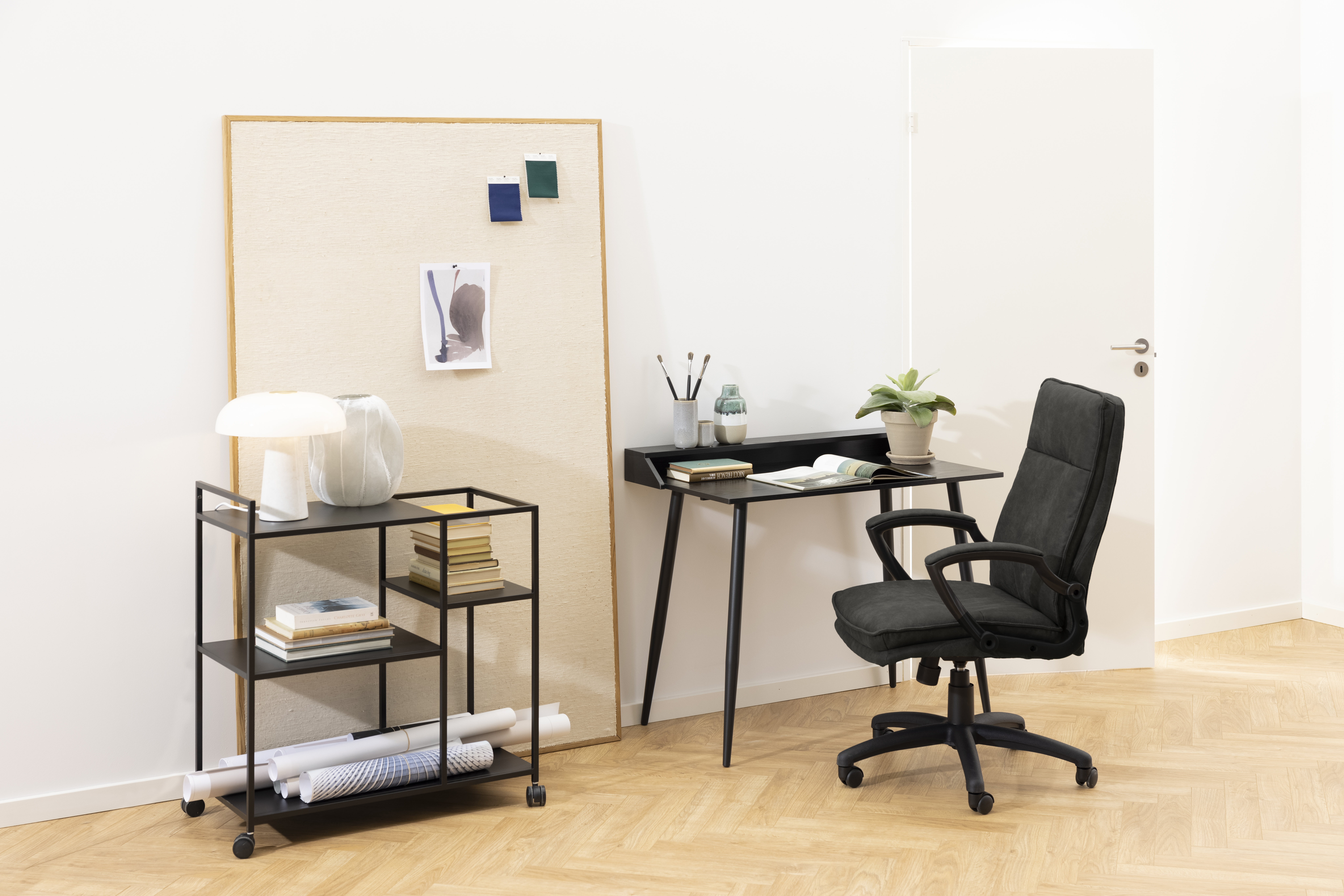 Nordic Home Neah Servierwagen Schwarz