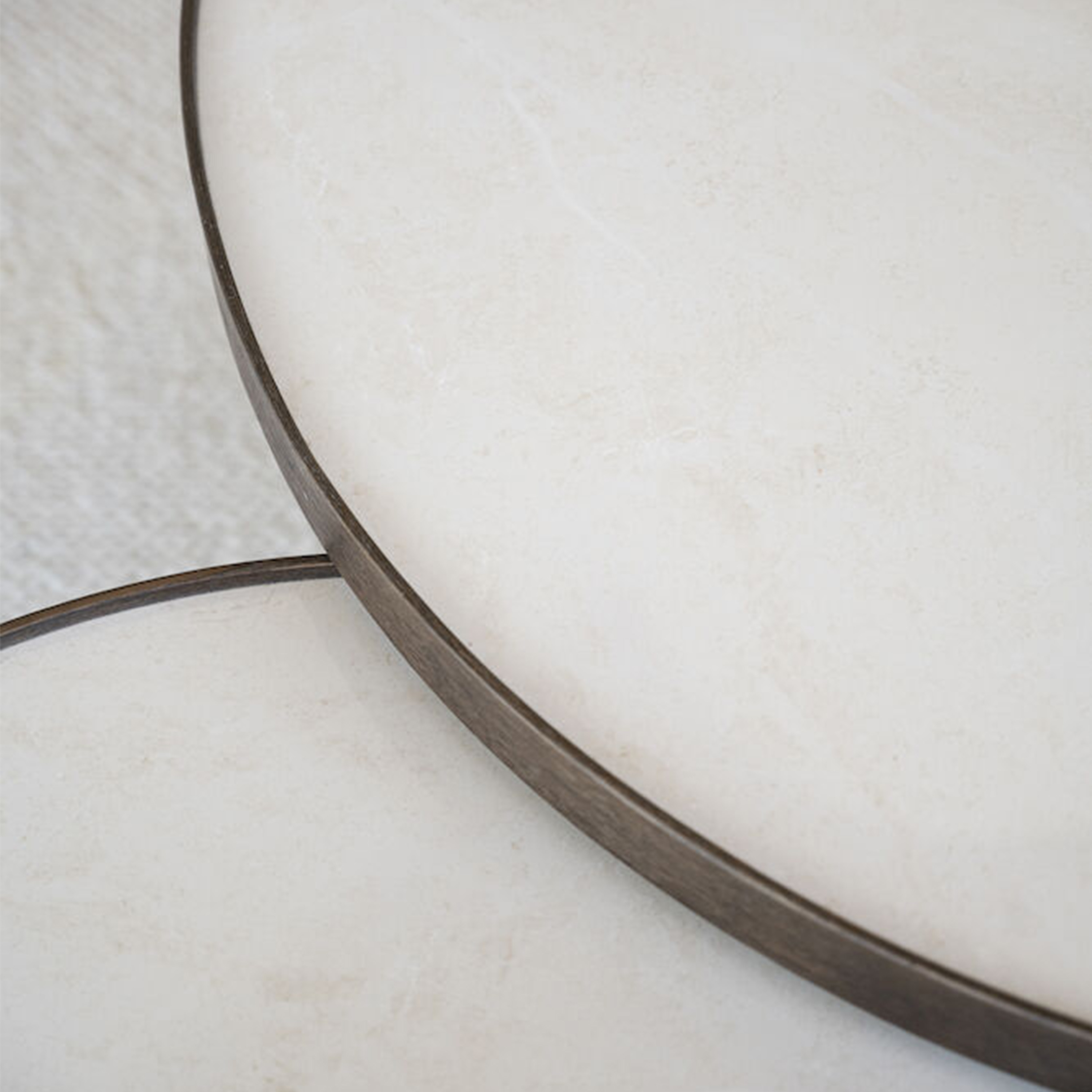 Rowico Home Marsden Couchtisch Beige/Braun Ø90