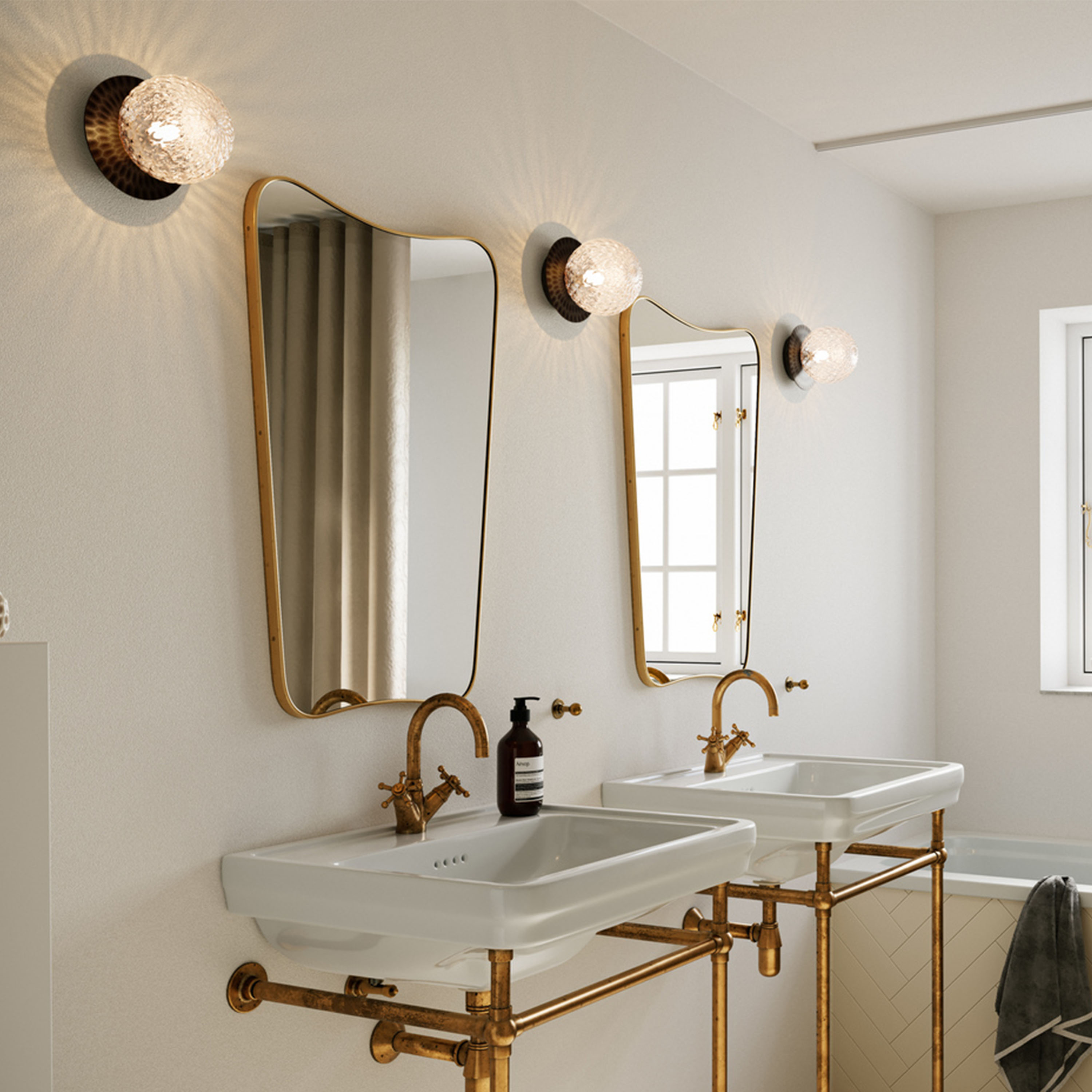 Nuura Liila 1 Vägg-/taklampa Black/Optic Clear Medium