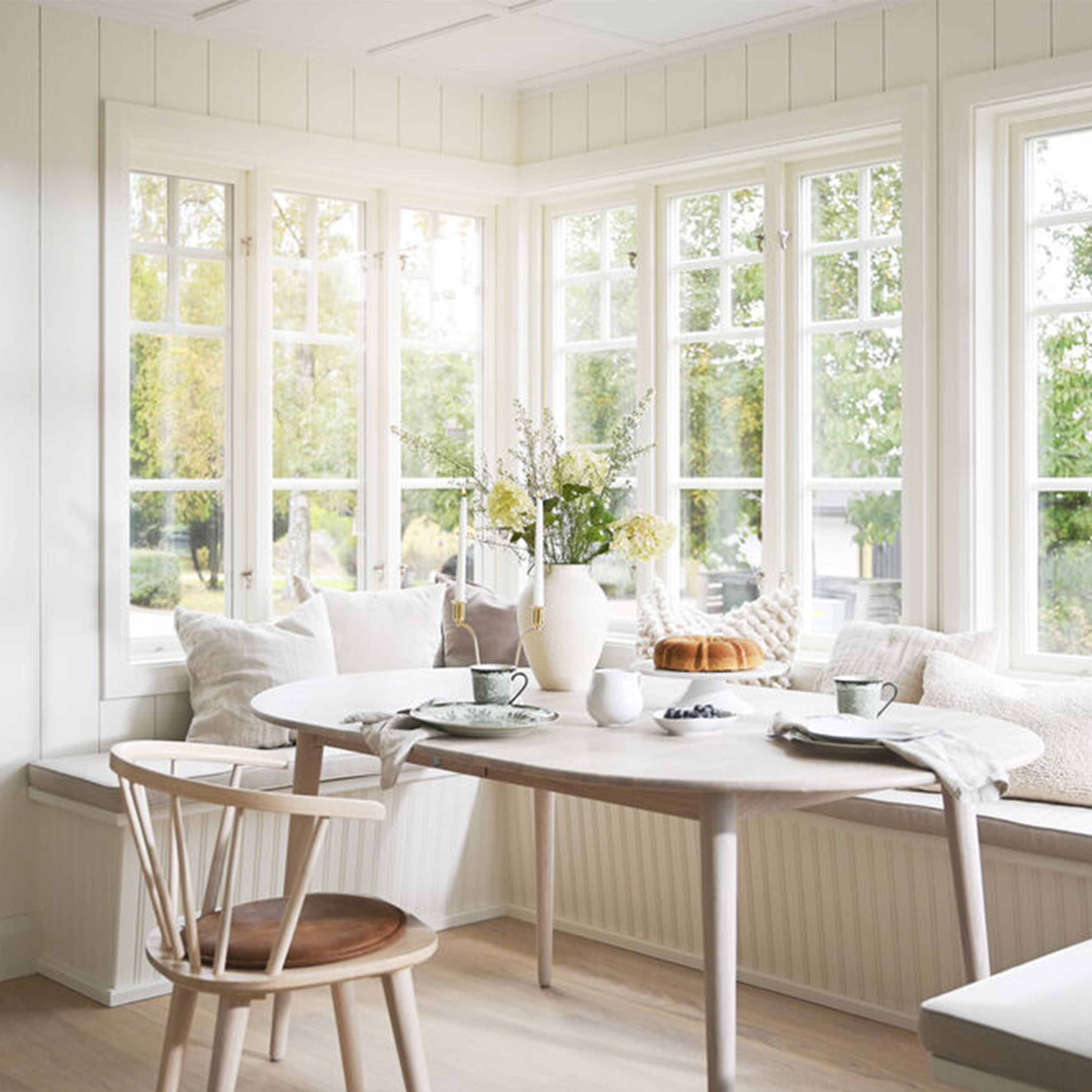 Rowico Home Carmen Matstol Vitpigmenterad