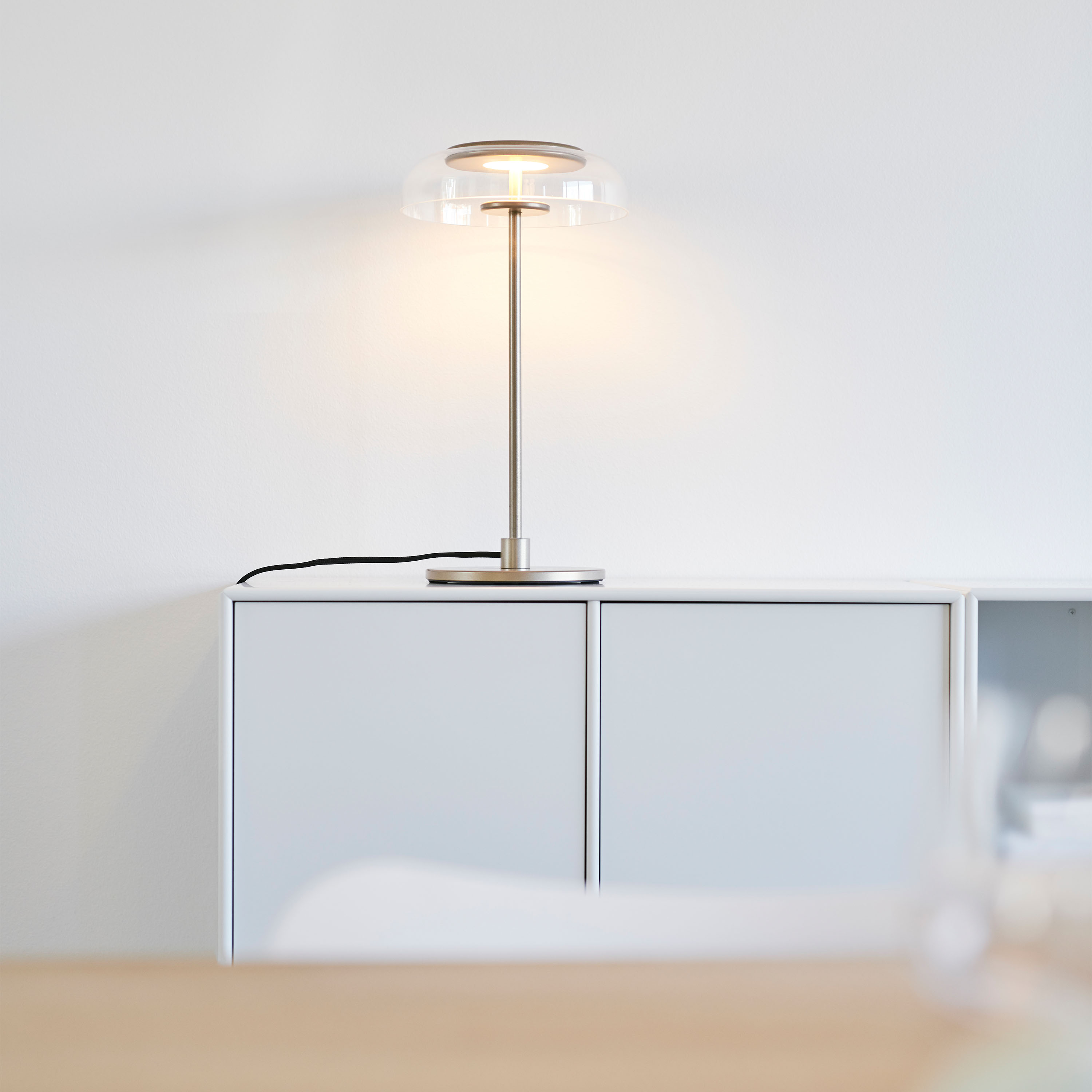 Nuura Blossi Bordslampa Nordic Gold/Clear Small