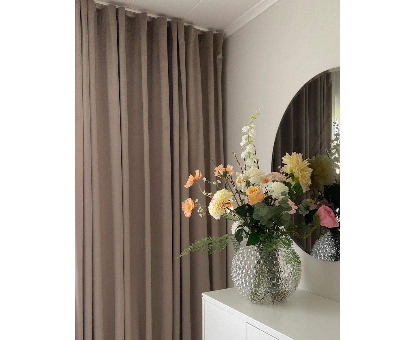 Ljuva Gardinlängd Sammet Beige 250cm