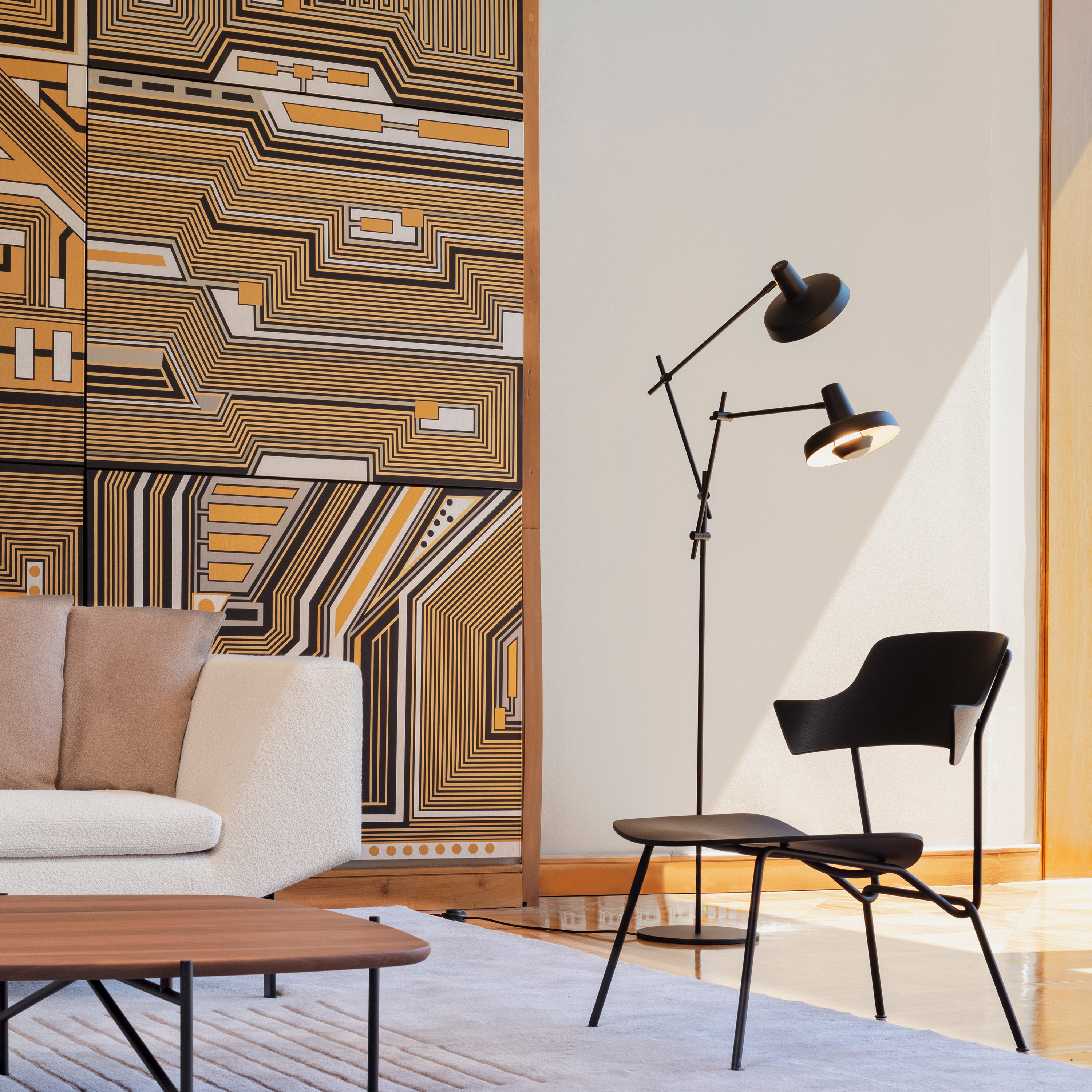 Grupa Arigato Golvlampa Double Black