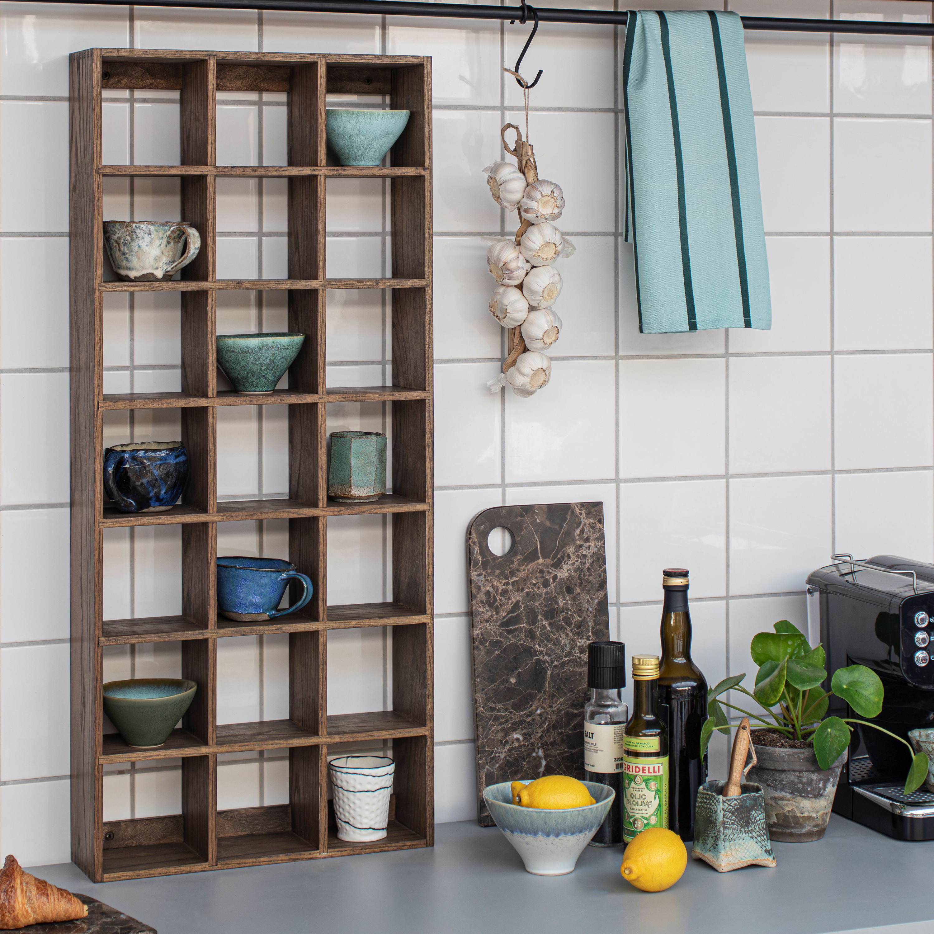 Mette Ditmer Showcase  Set Box Hylly Tumma Öljytty