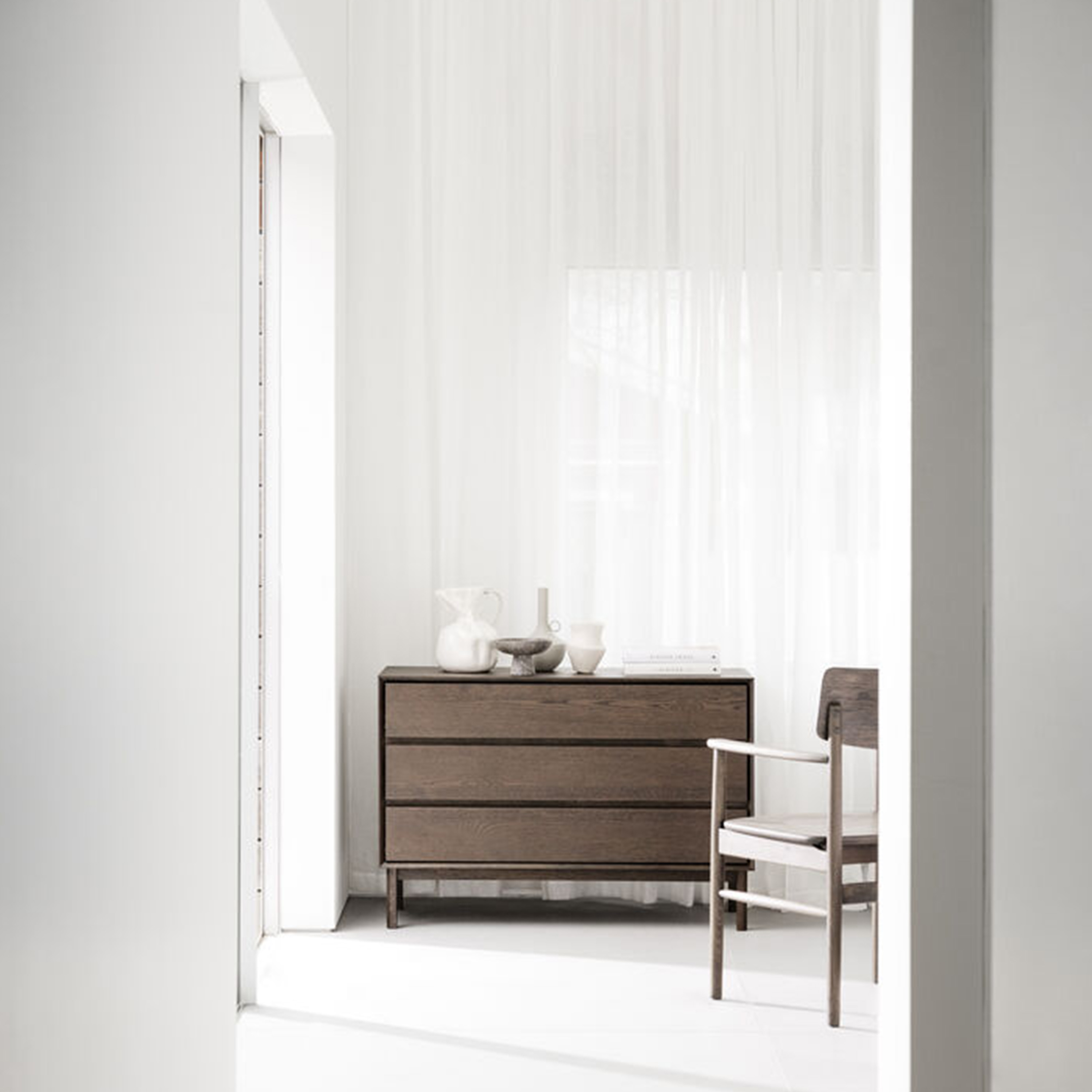 Rowico Home Mackay Kommode Braun 110x75