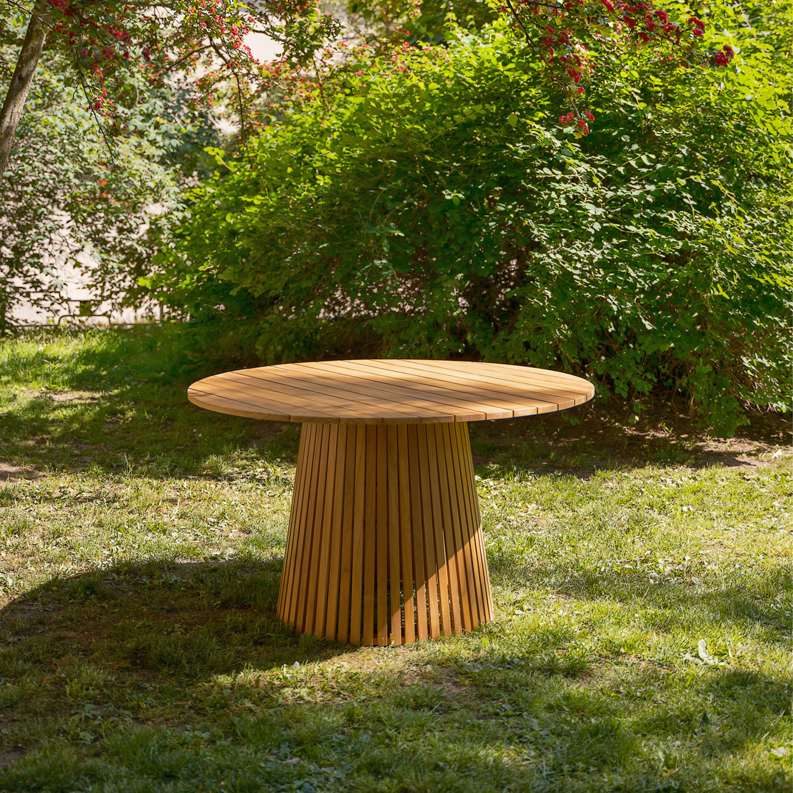 Sleepo Collection Soleil Outdoor Matbord Teak Ø130