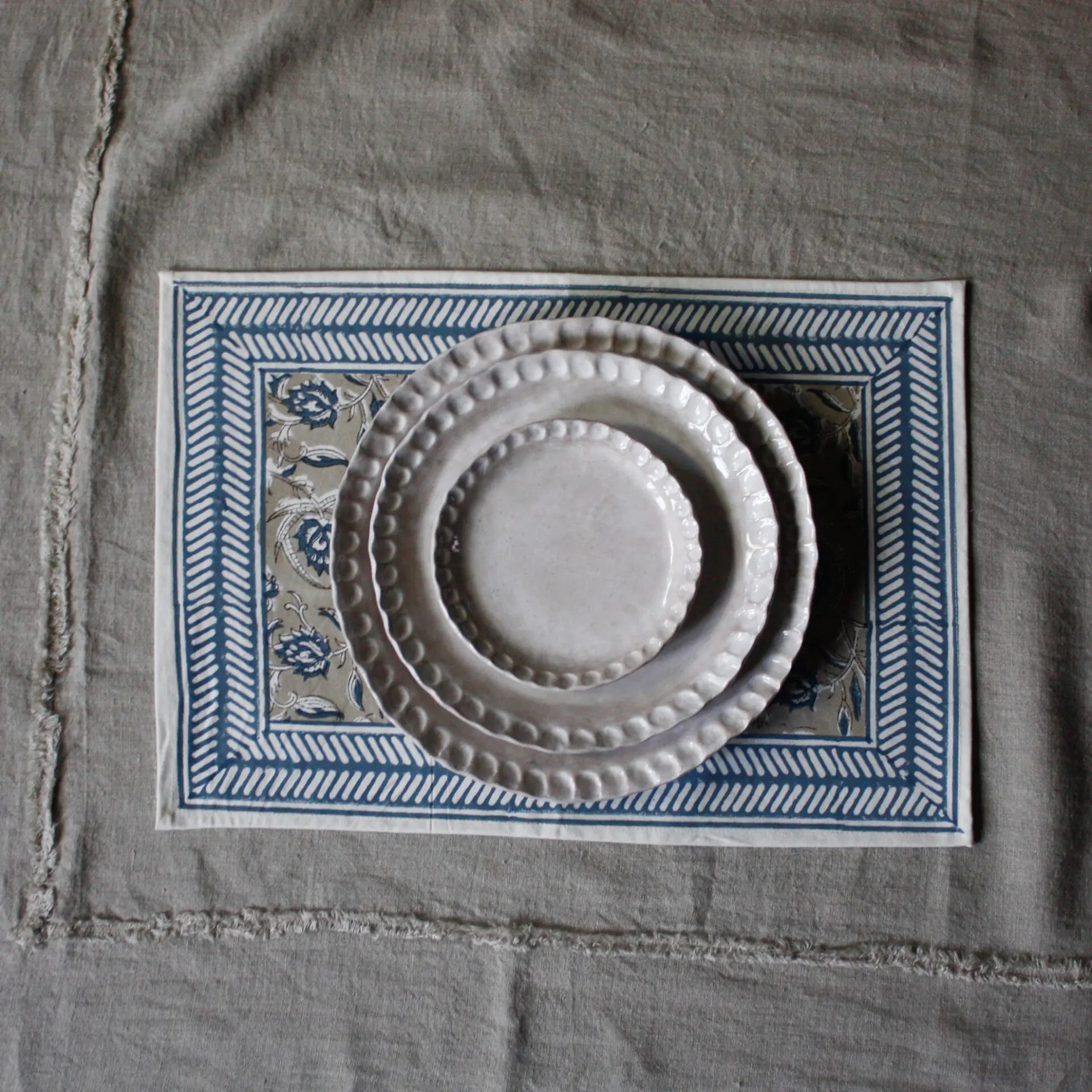 Olsson &amp; Jensen Florian Bordstablett Blå/Beige 45x32