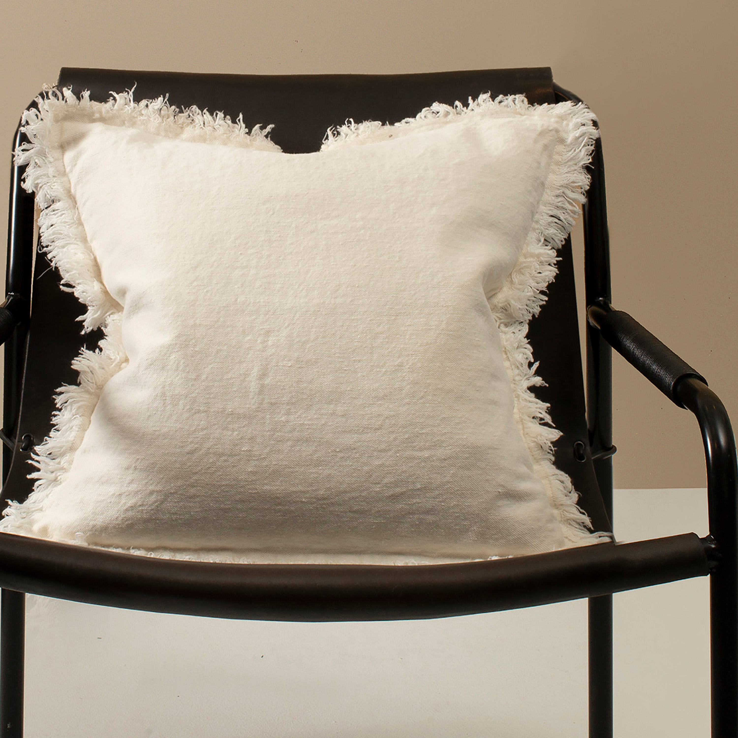 Himla Merlin Kuddfodral Linne Offwhite 50x50