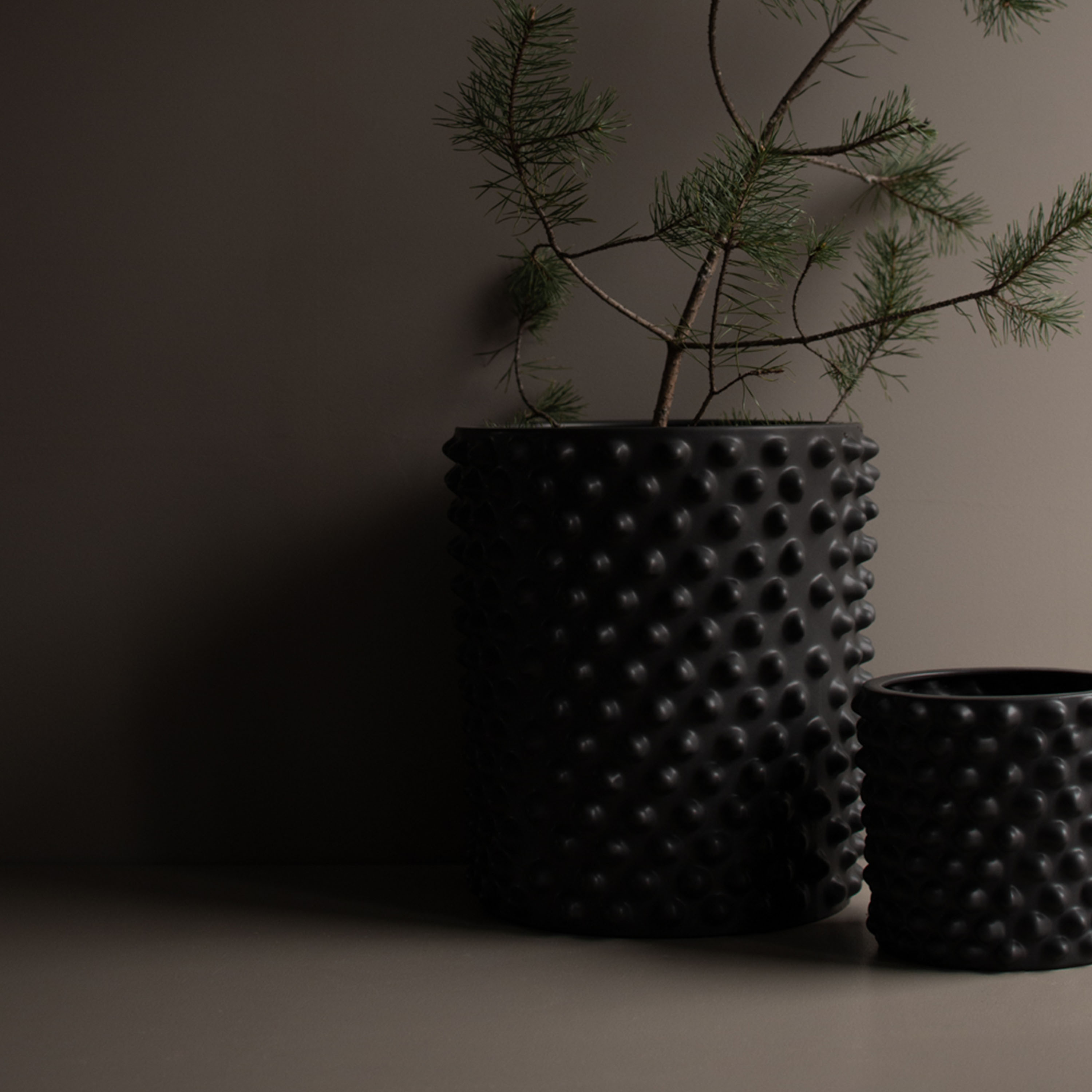 DBKD Cloudy Kruka Dark Grey Small