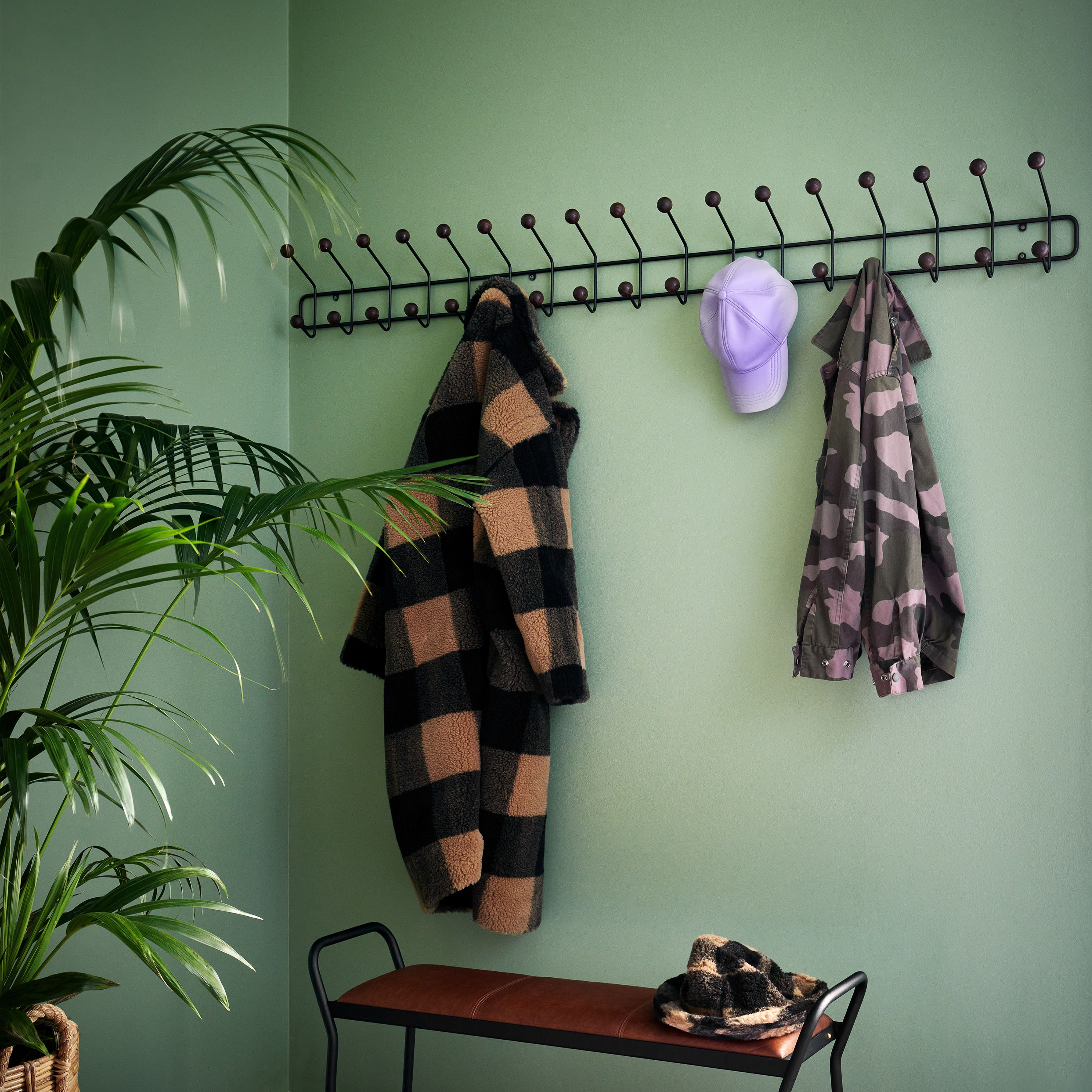 Maze Bill Horizontale Garderobenleiste Schwarz/Walnuss Ton 173cm