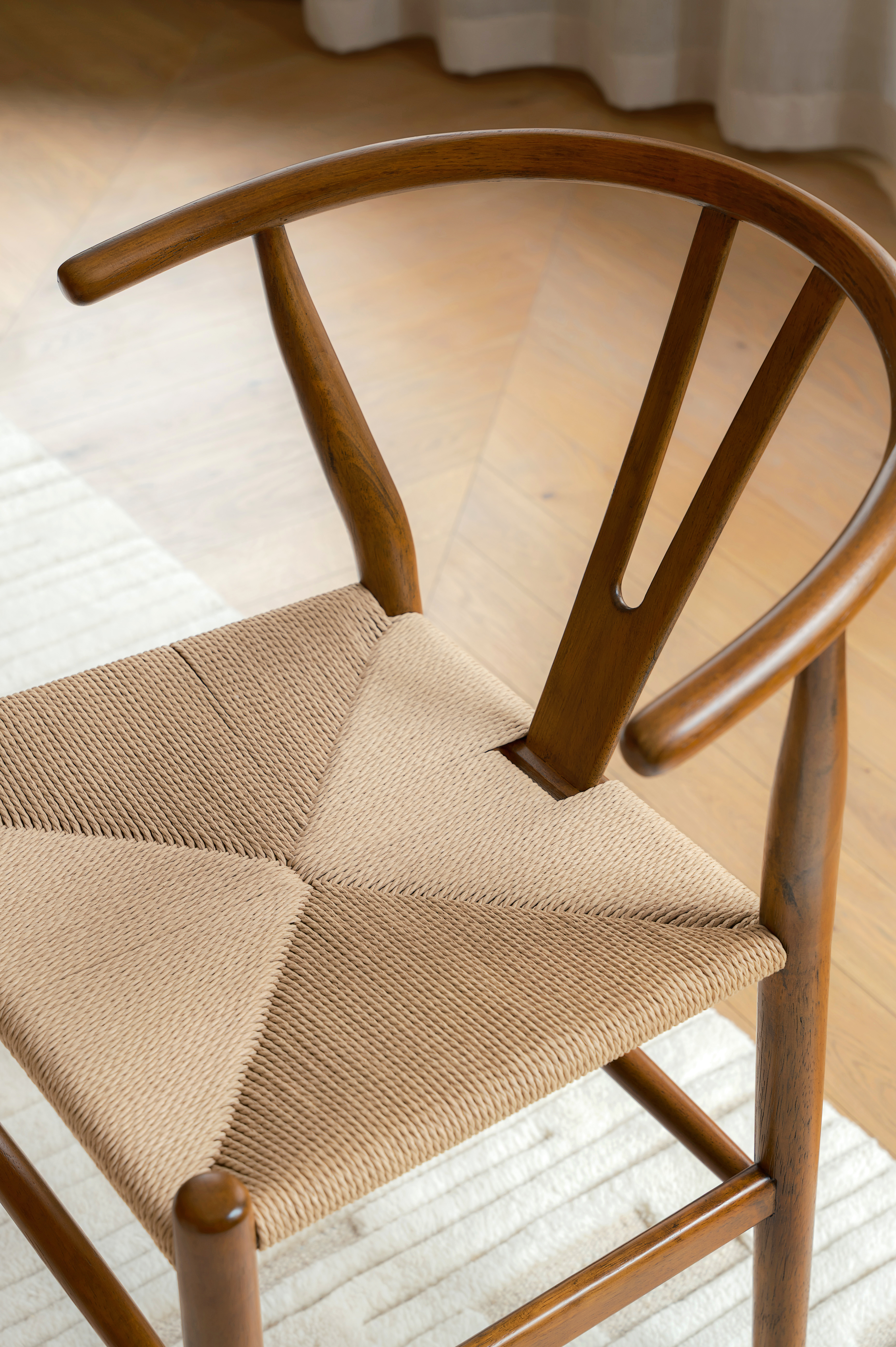 Sleepo Collection Clara Matstol Valnöt