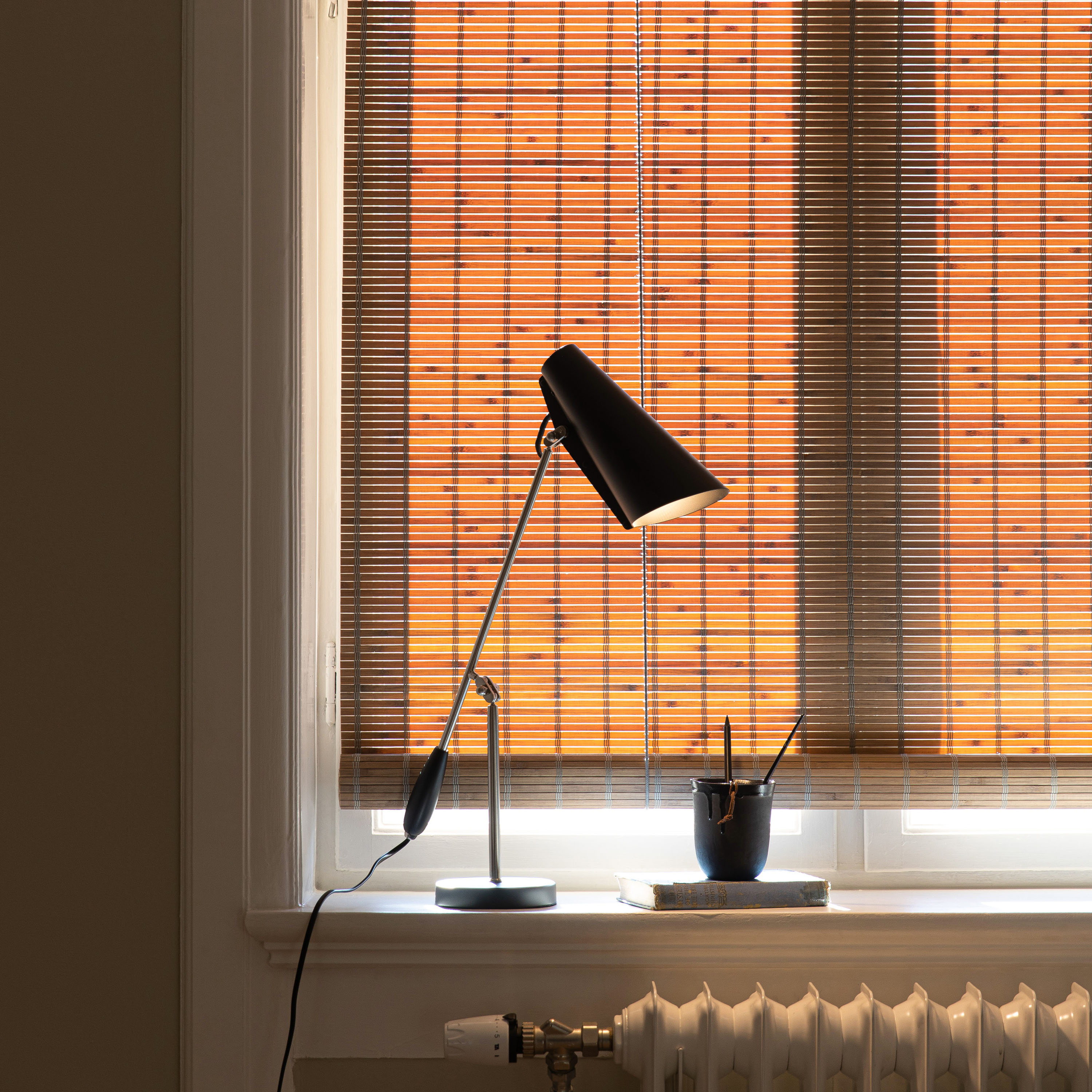 Northern Birdy Pöytälamppu Black/Steel