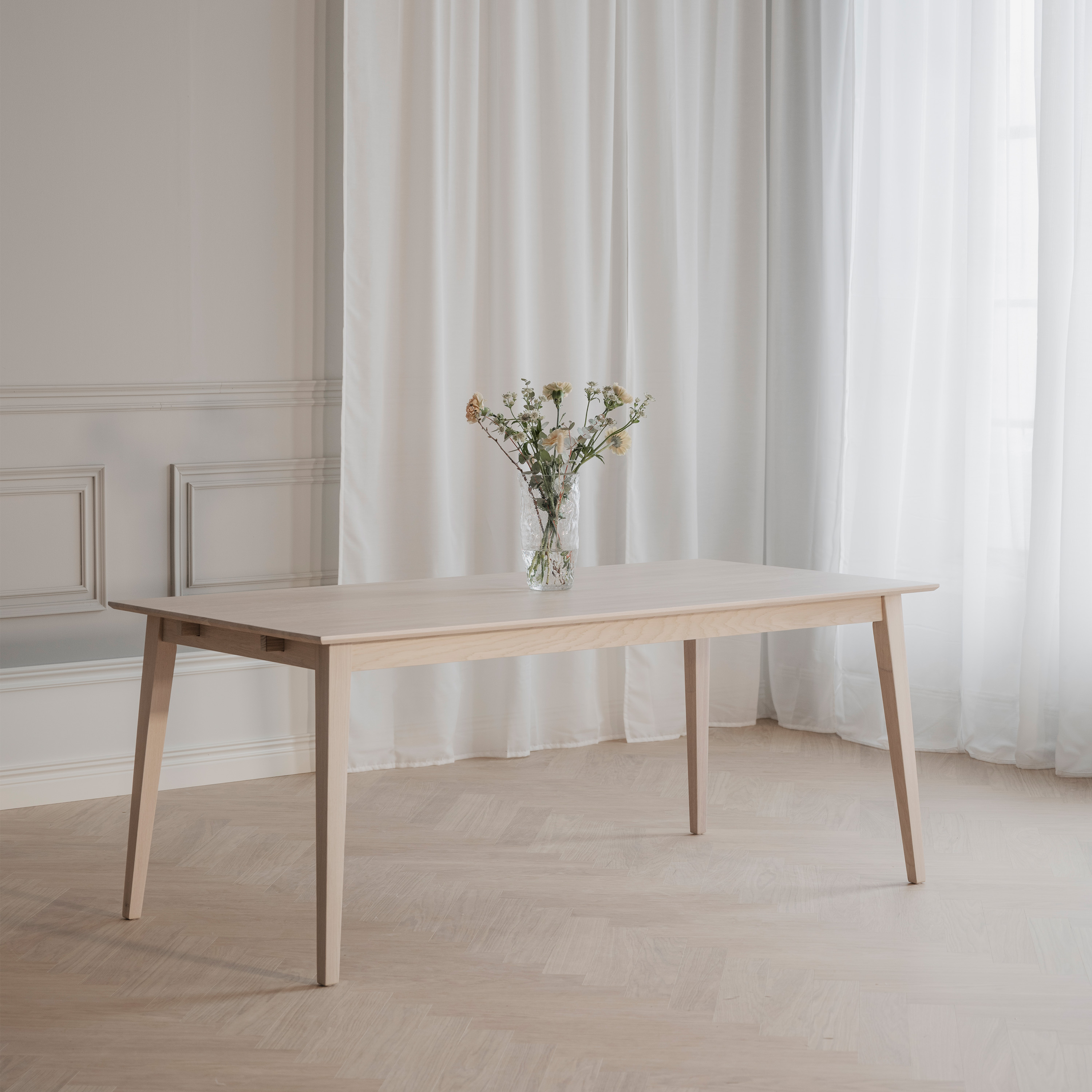 Rowico Home Filippa Matbord Vitpigmenterad 180cm