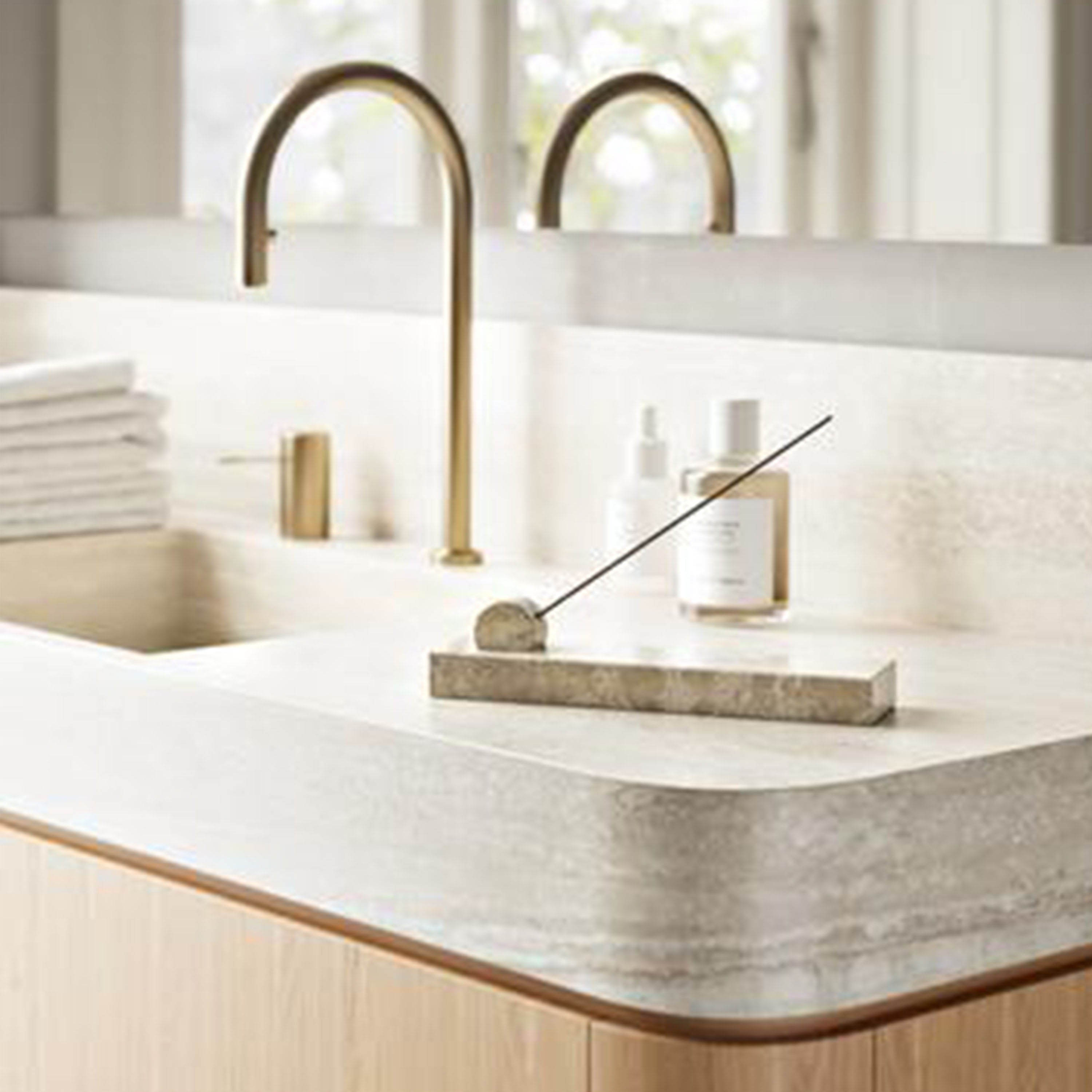 Woud Monolith Rökelsehållare Light brown marble