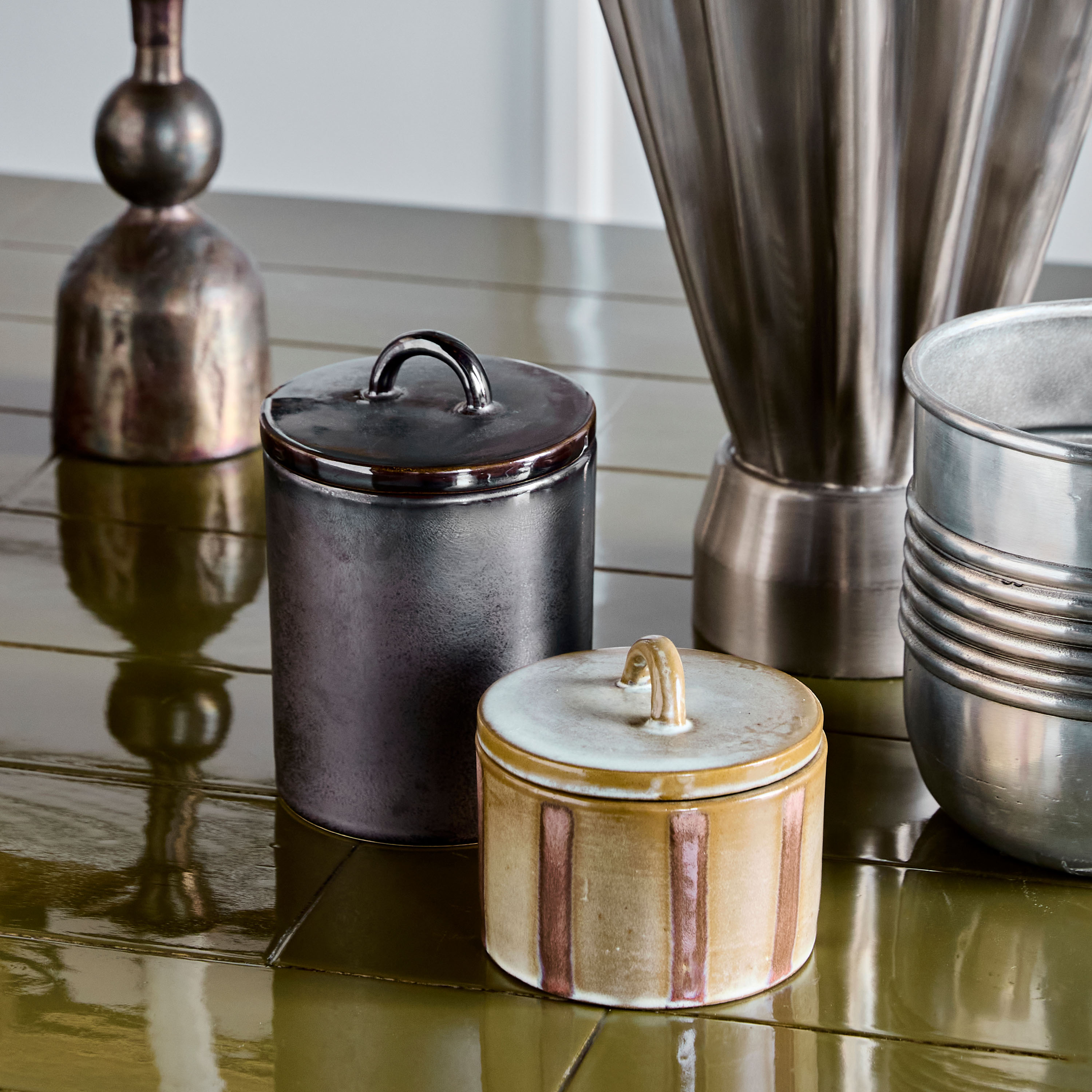 House Doctor Tallic Säilytyspurkki Musta/Ruskea/Hiekanväri 2 kappaletta