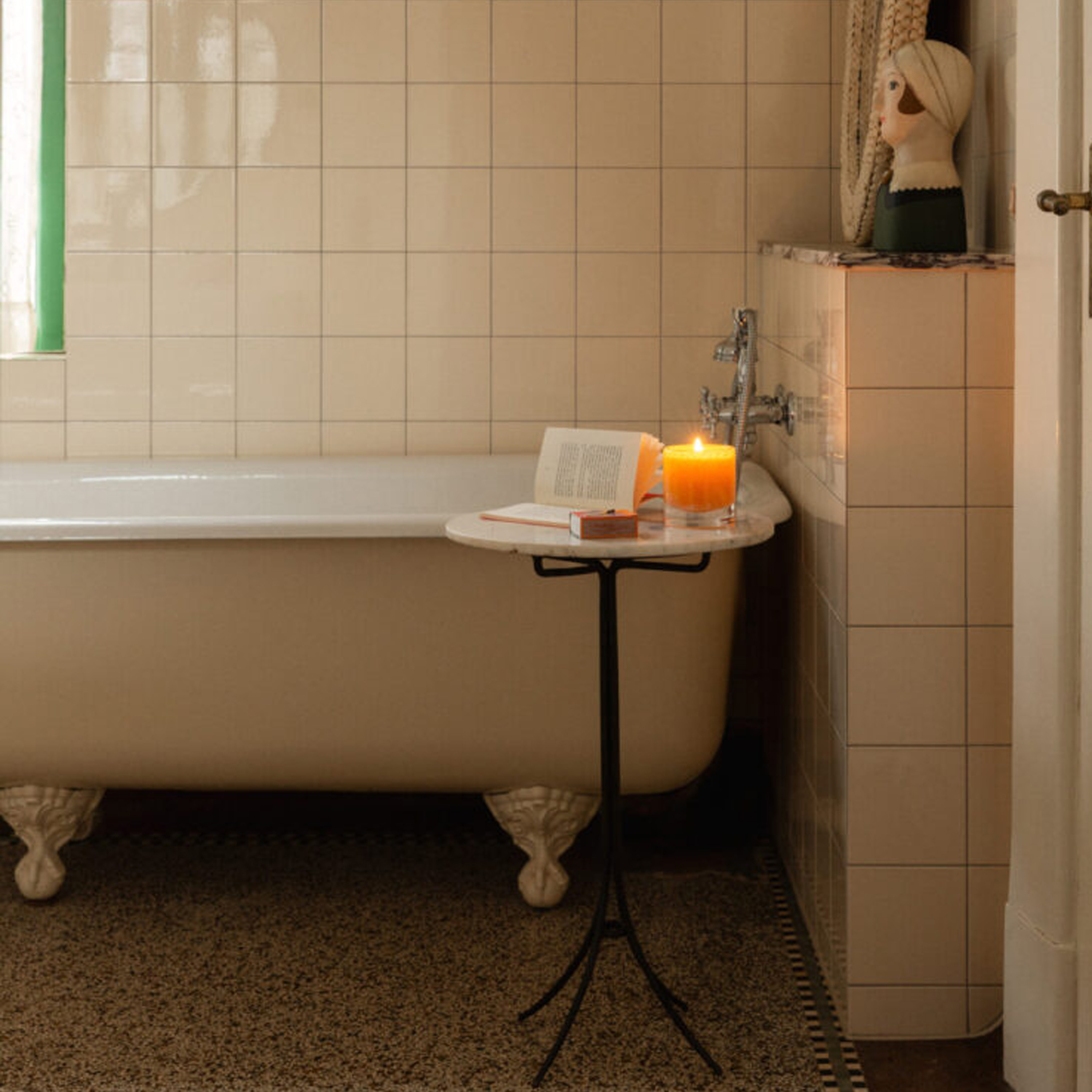 Olsson &amp; Jensen Rionne sidebord beige 66x41