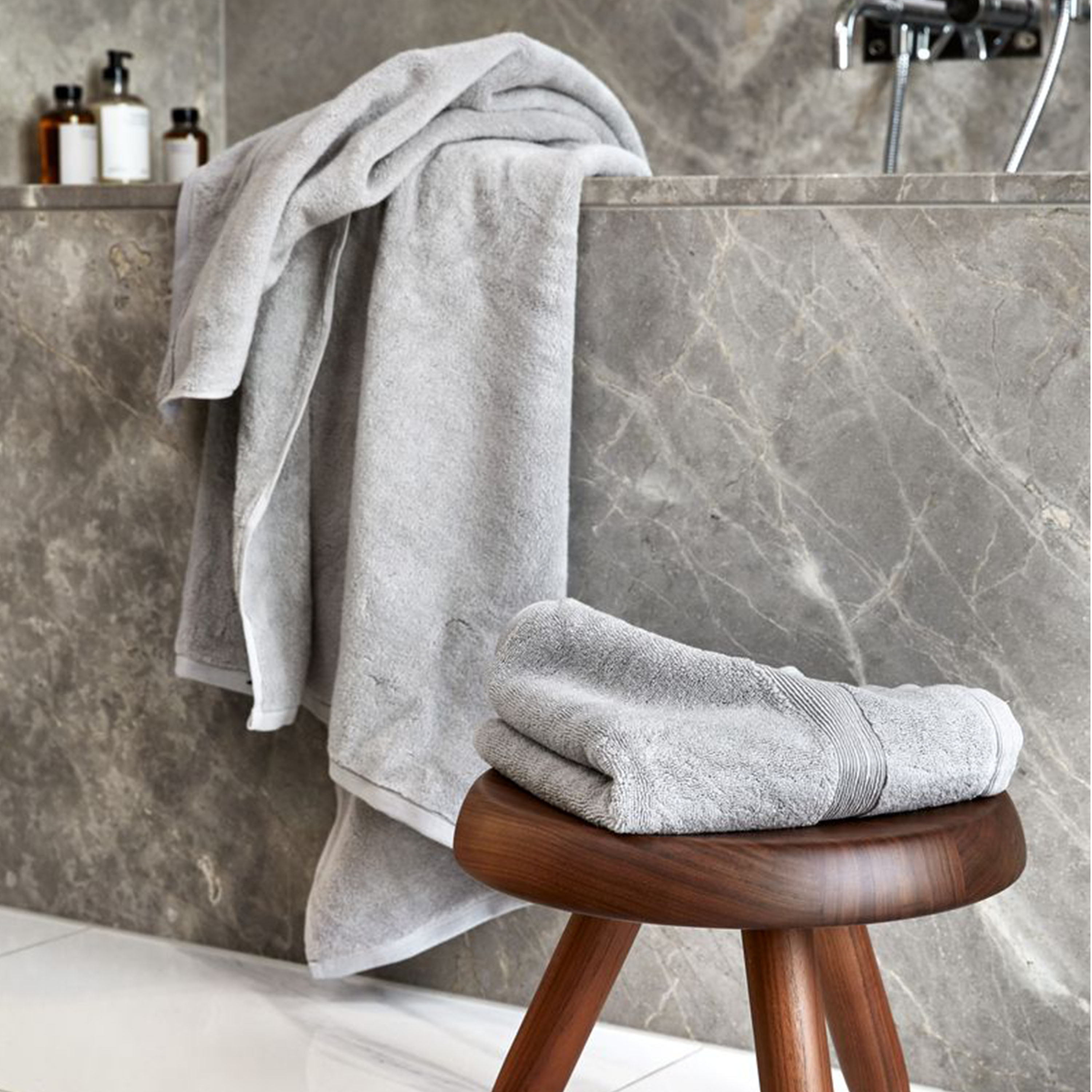 Høie Spa Handduk Ljusgrå 100x150