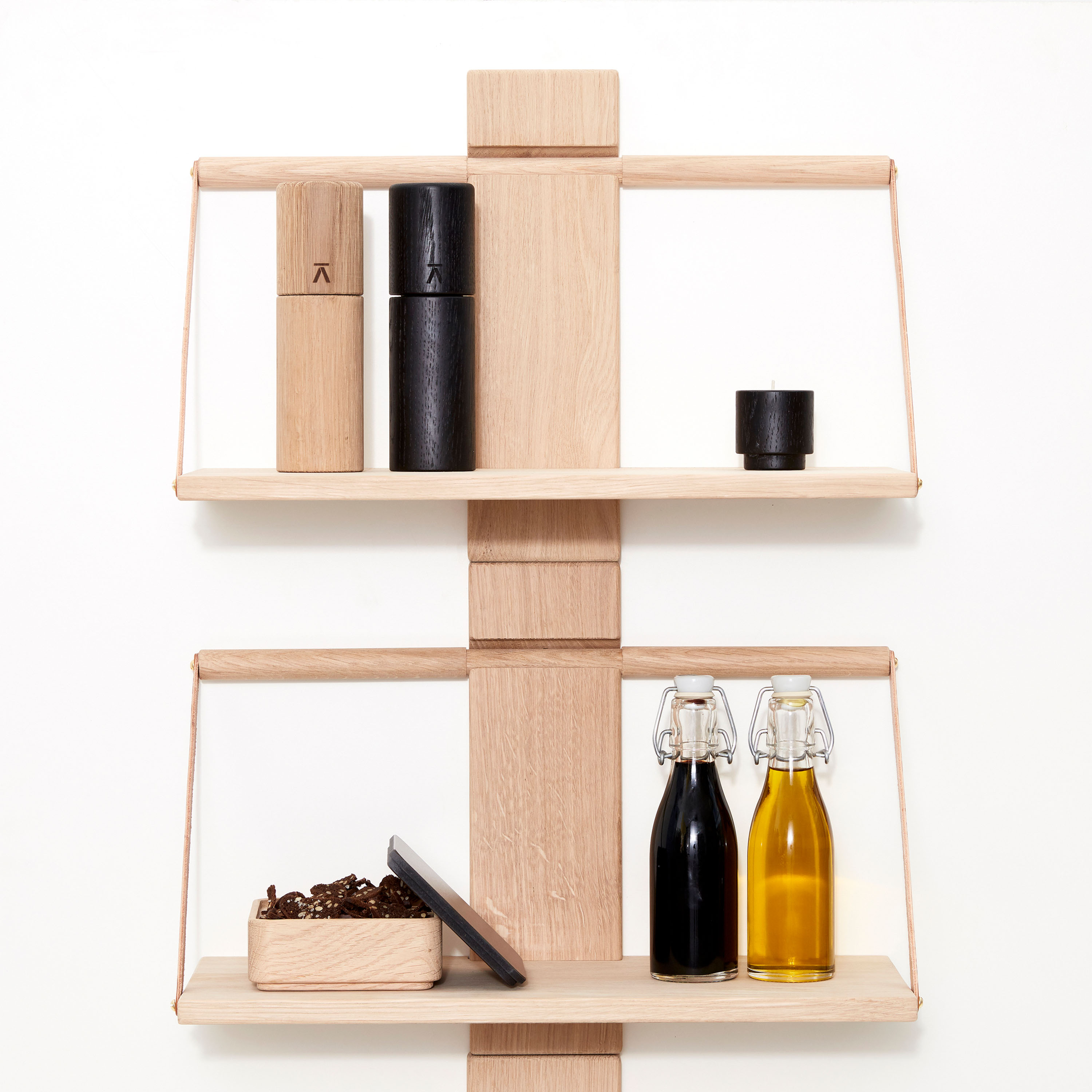 Andersen Furniture Wood Wall Seinähylly Tammi Medium