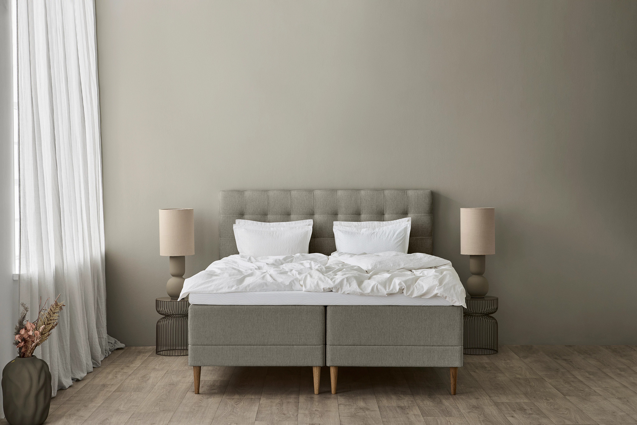 Promise Ramsäng Warm Grey 90x200 ProLuxe SmartCool 10cm Mjuk Metallben Krom 19cm