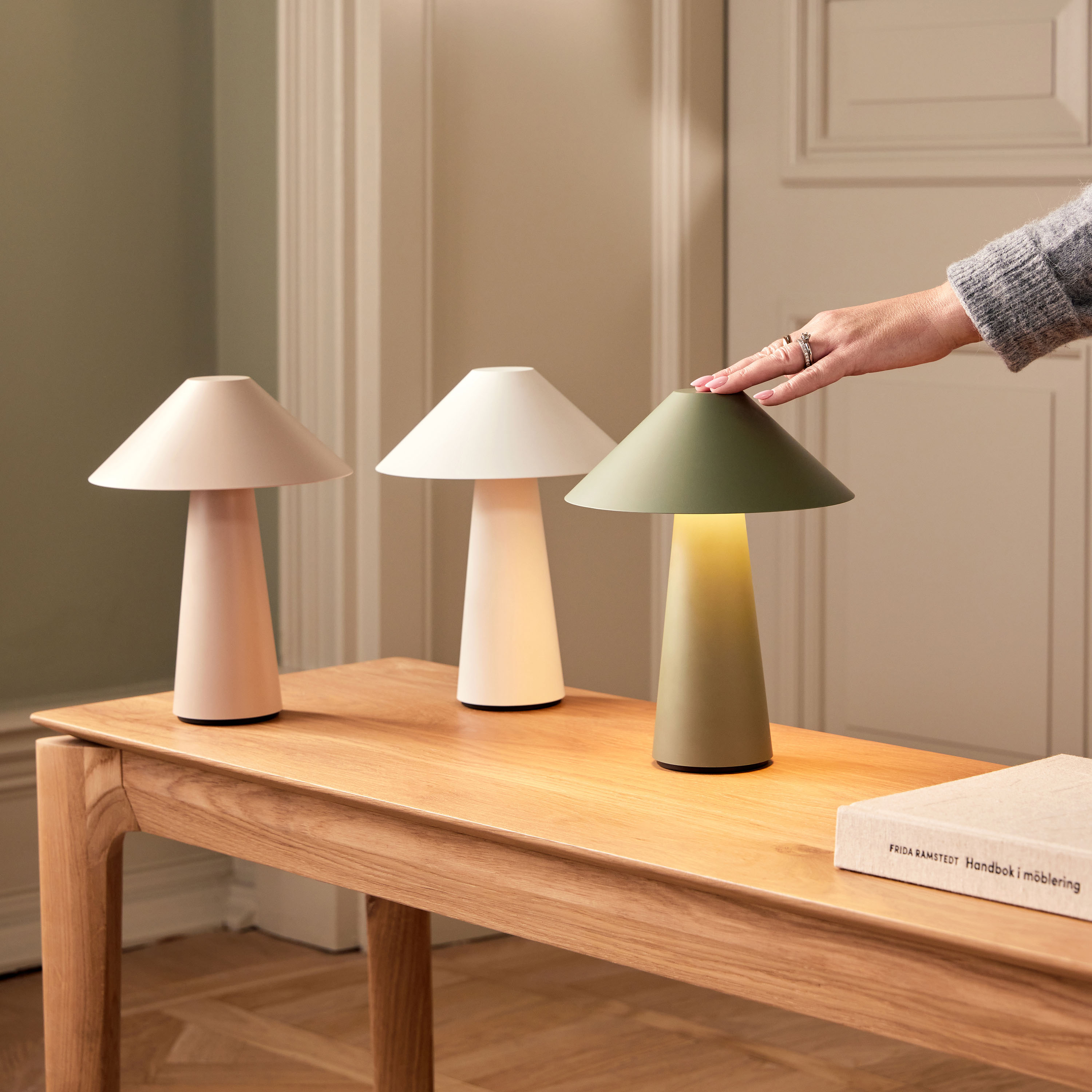 Globen Lighting Cannes Portabel Tischlampe Grün 26cm