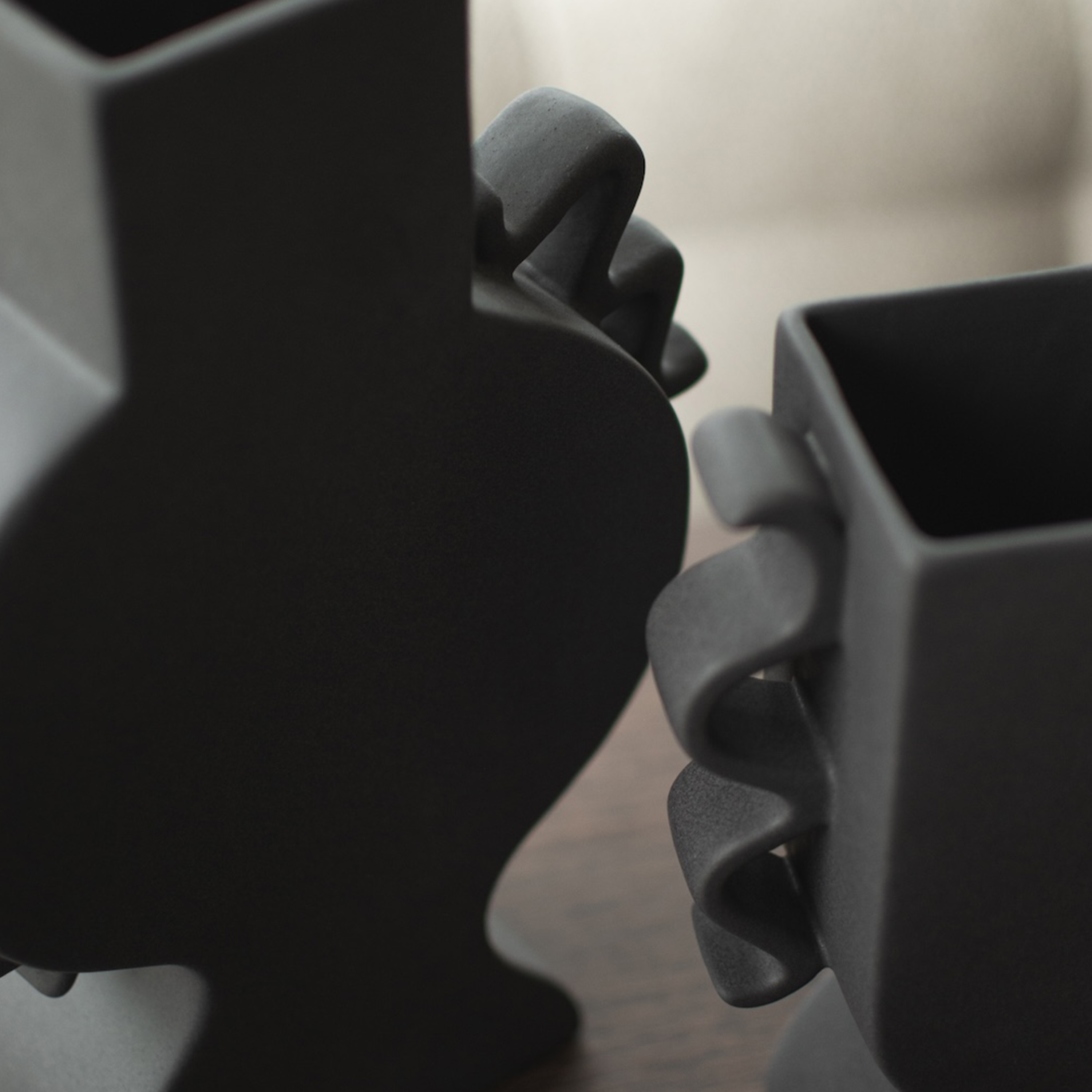 DBKD Flat Vase Black 33 cm