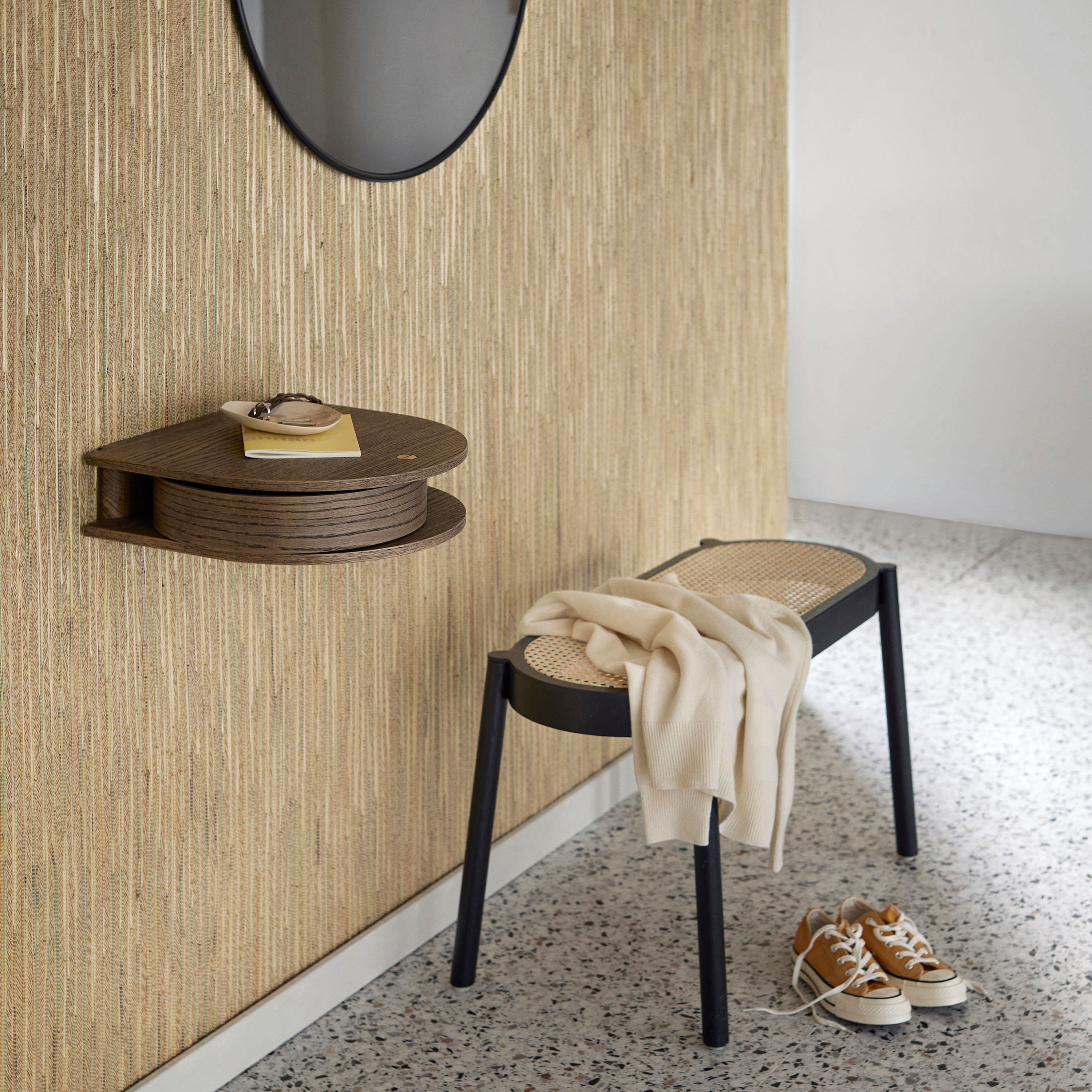 Northern Valet Seinälaatikko Smoked Oak Small