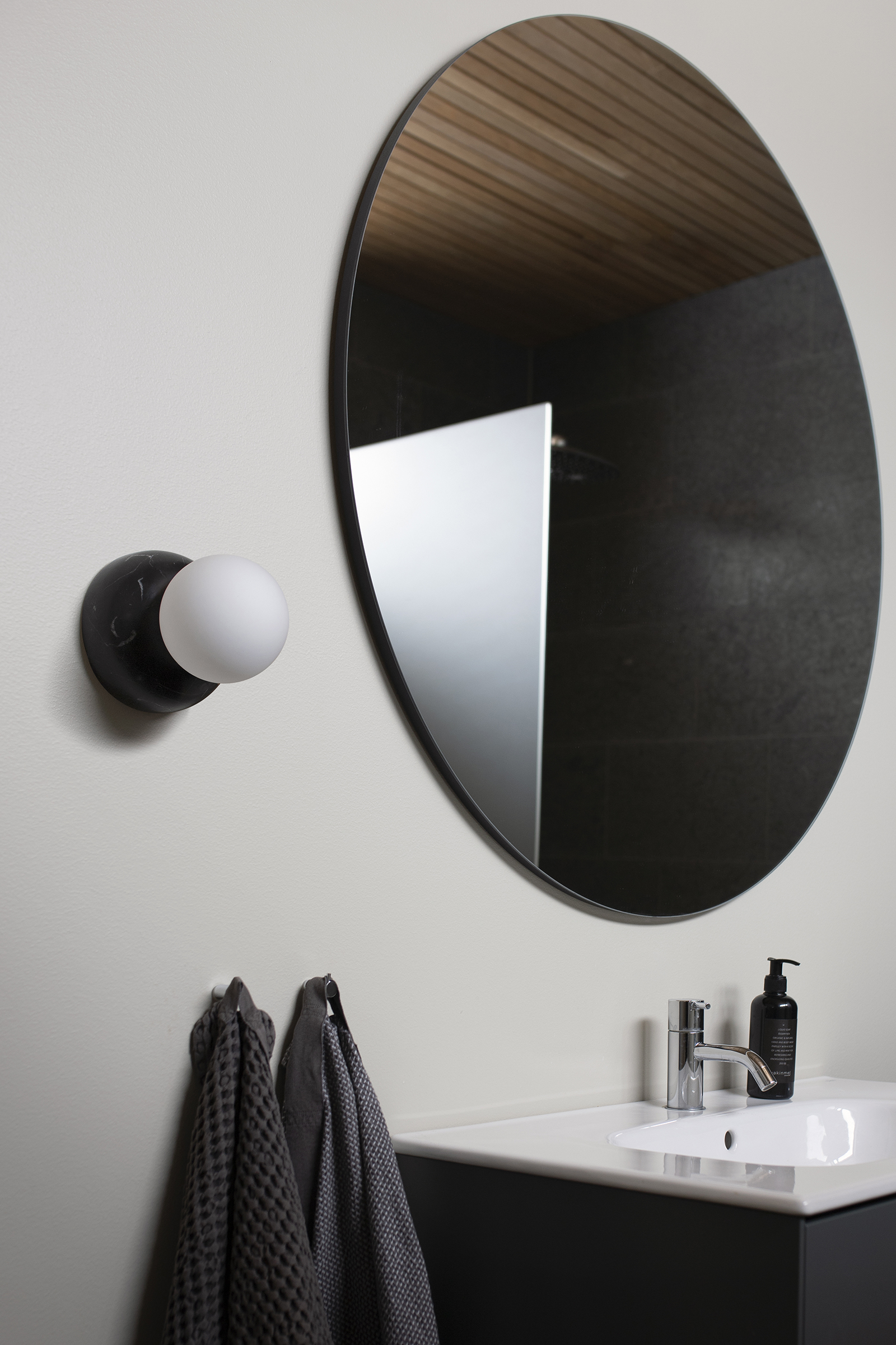 Globen Lighting Torrano Vägglampa/Plafond Svart