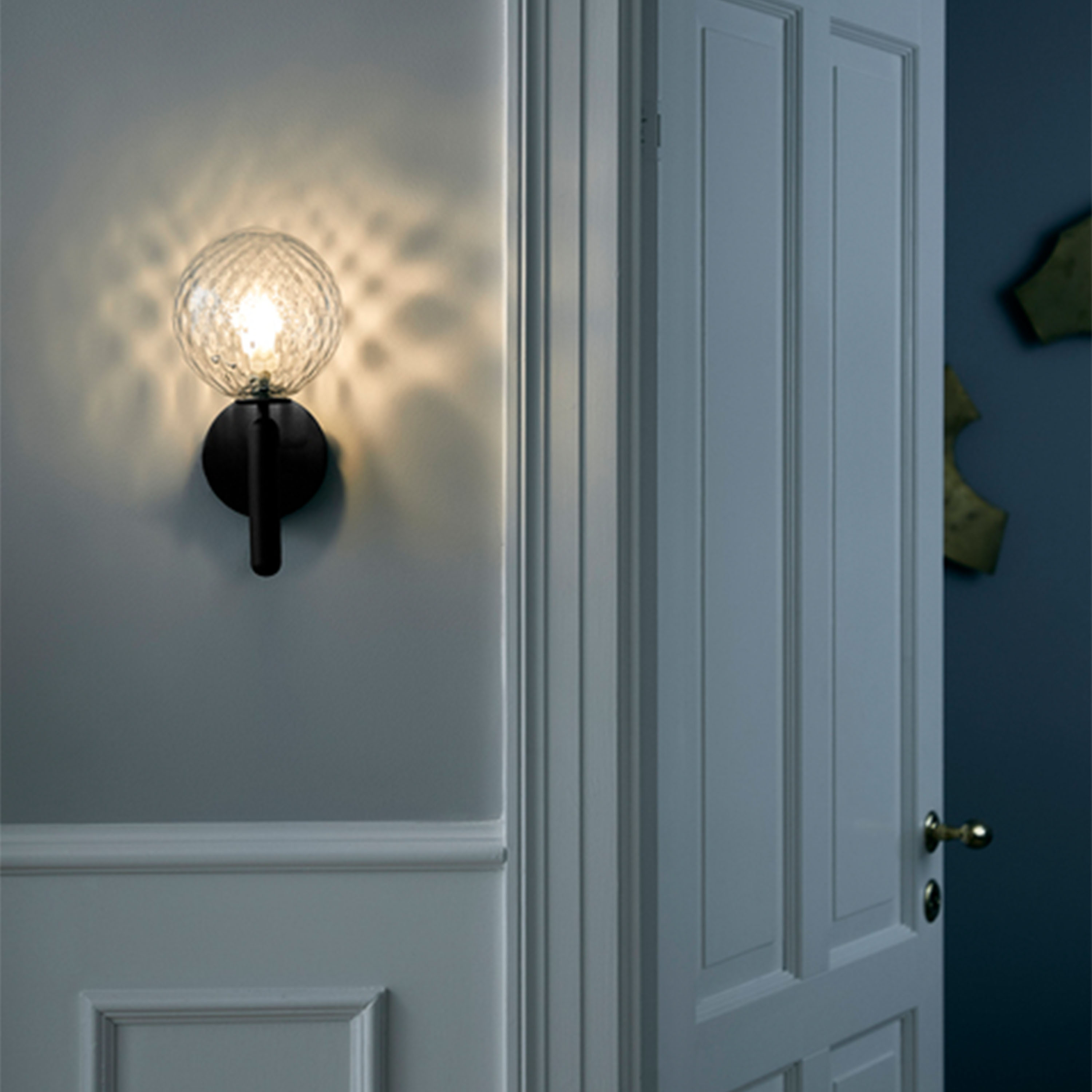 Nuura Miira Vägglampa Rock Grey/Optic Clear