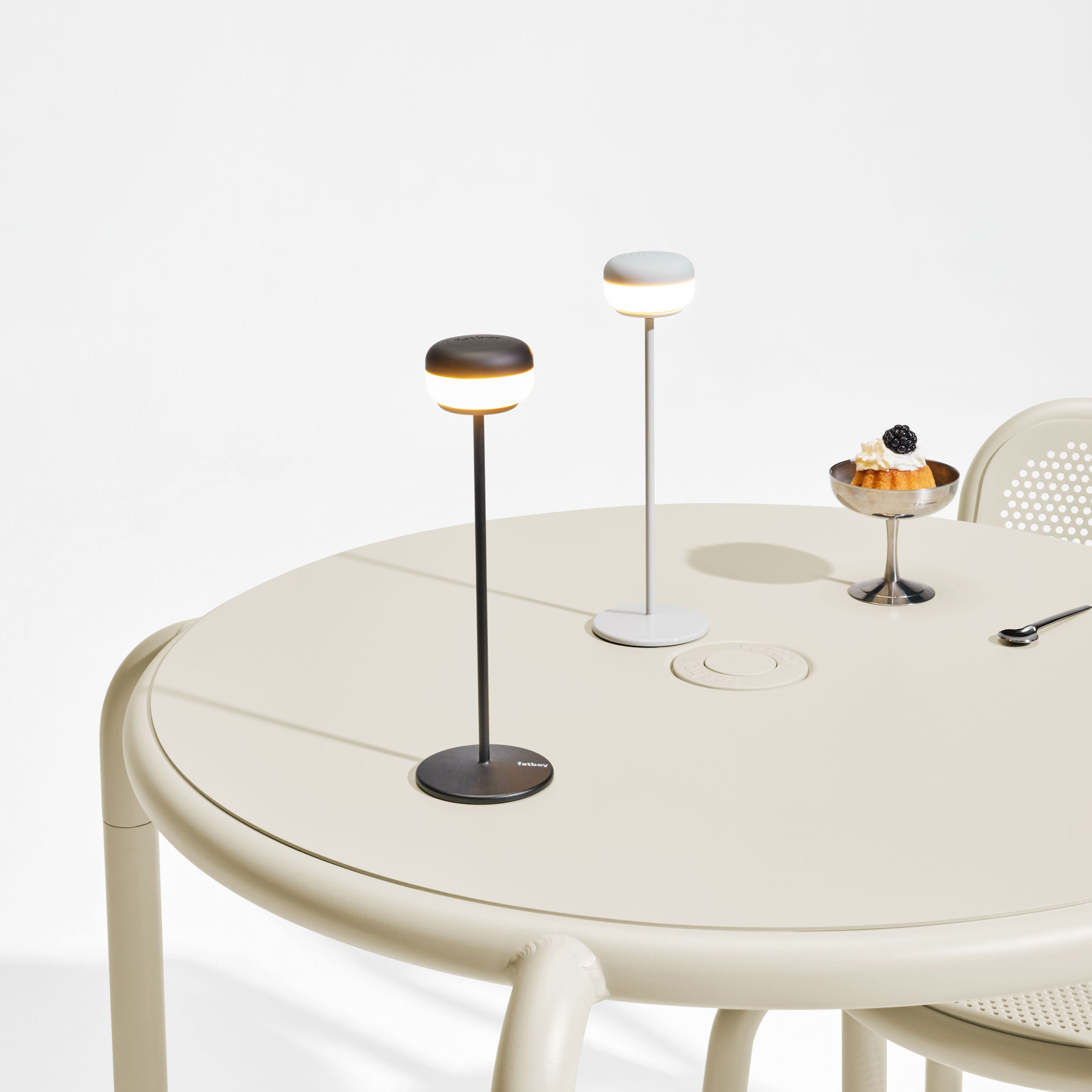 Fatboy Cheerio Bordslampa Portabel Anthracite