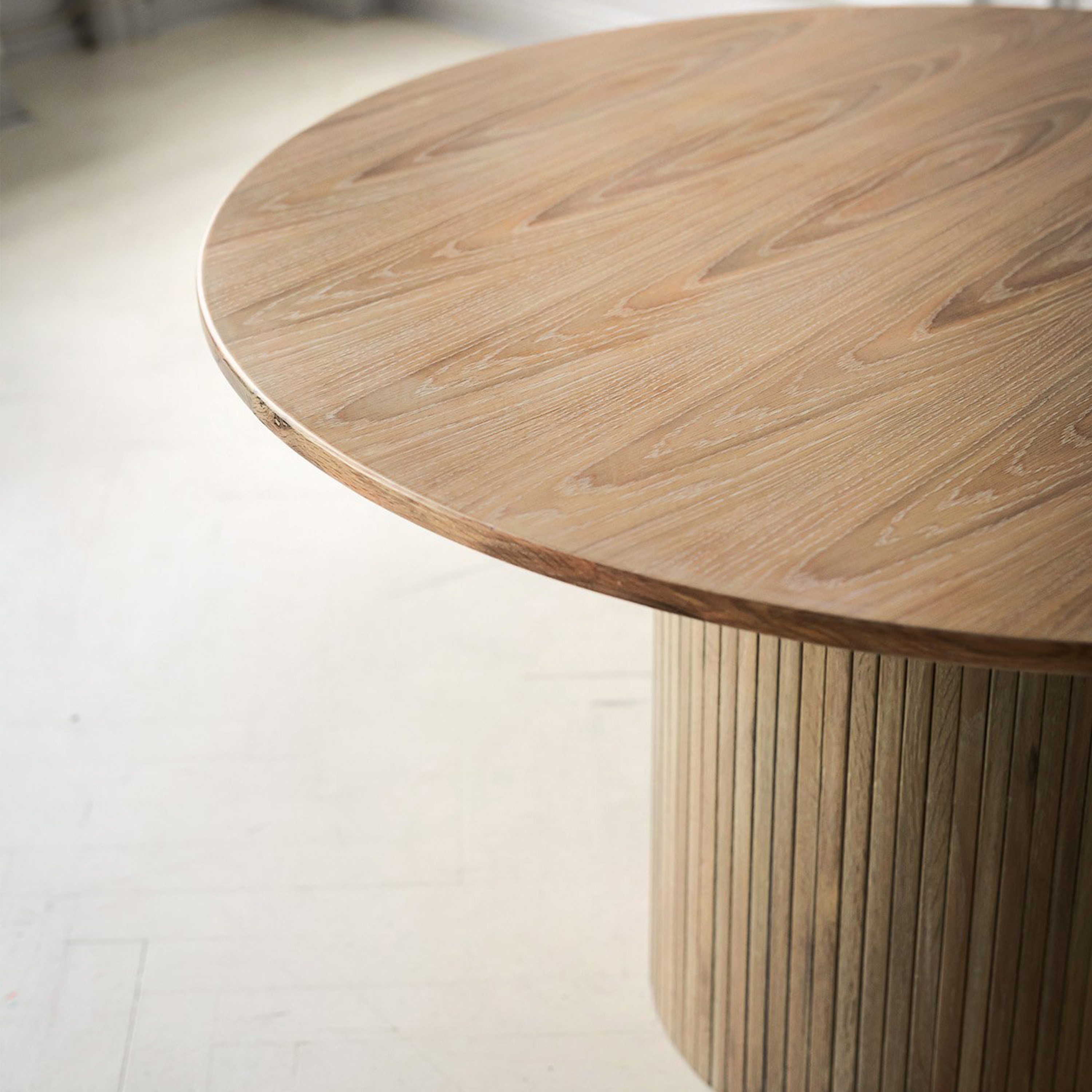 Sleepo Collection Adele Matbord Vitpigmenterad Ek Ø115