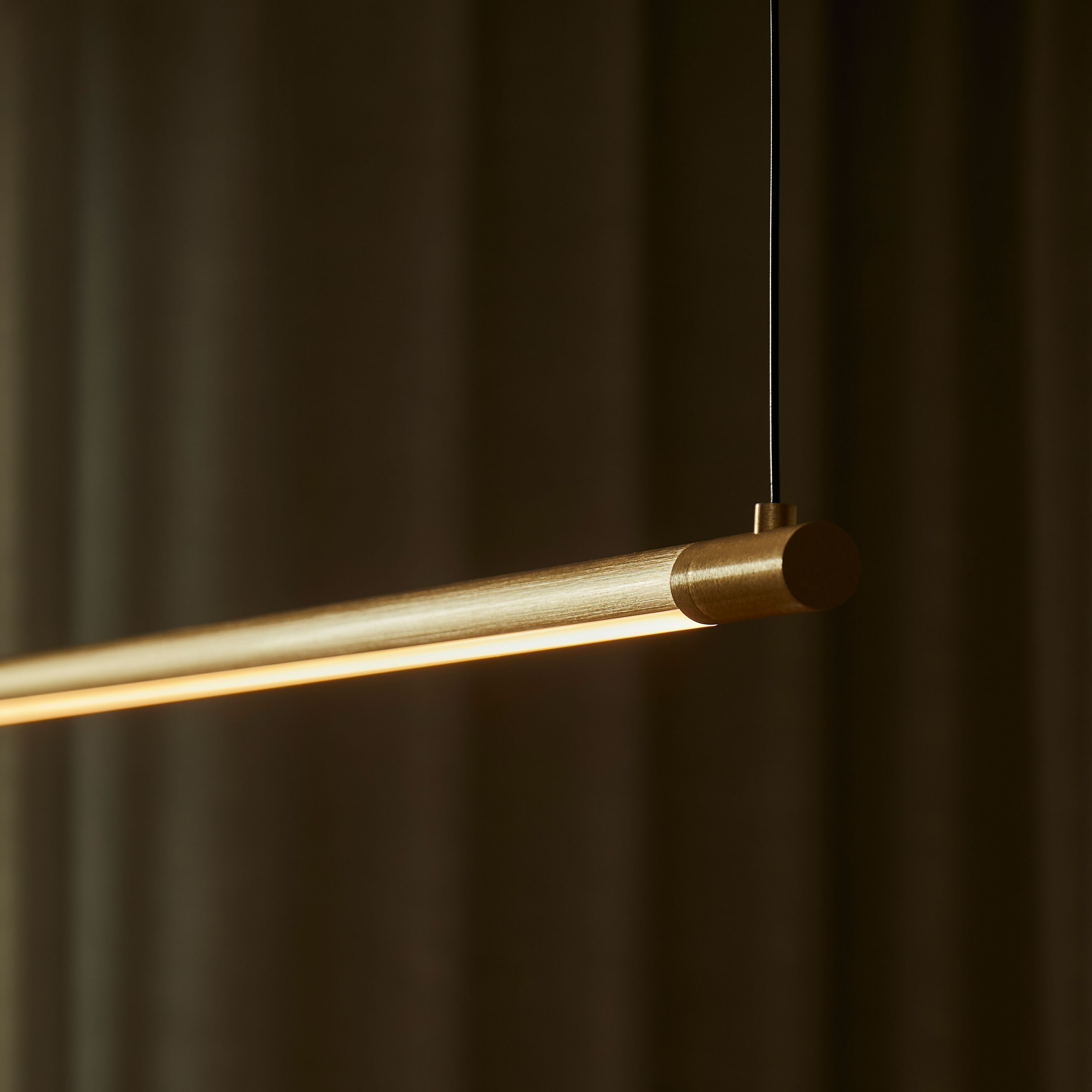 LOOM Design Straw Taklampa Gold 150cm