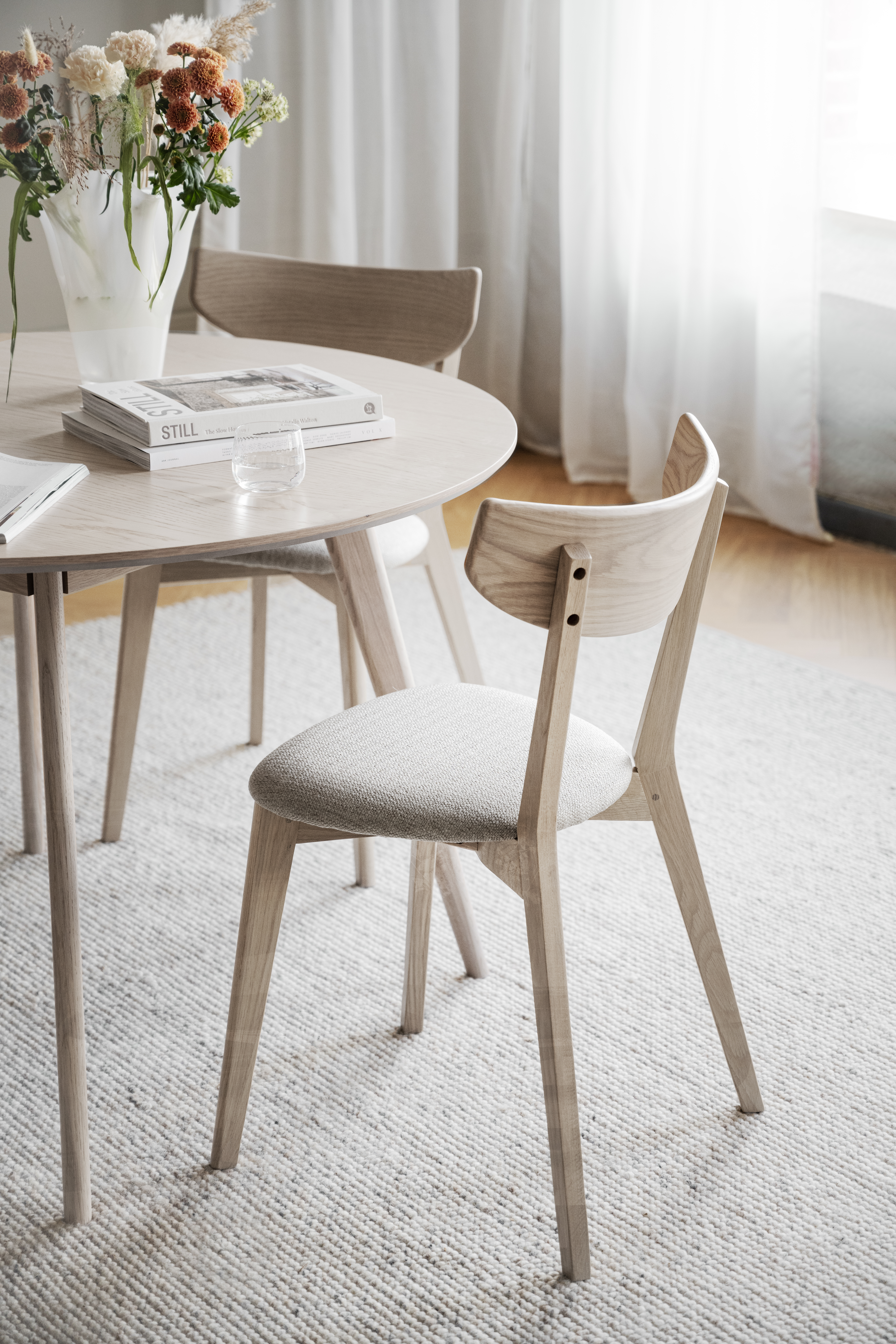 Rowico Home Ami Matstol Vitpigmenterad/Grå