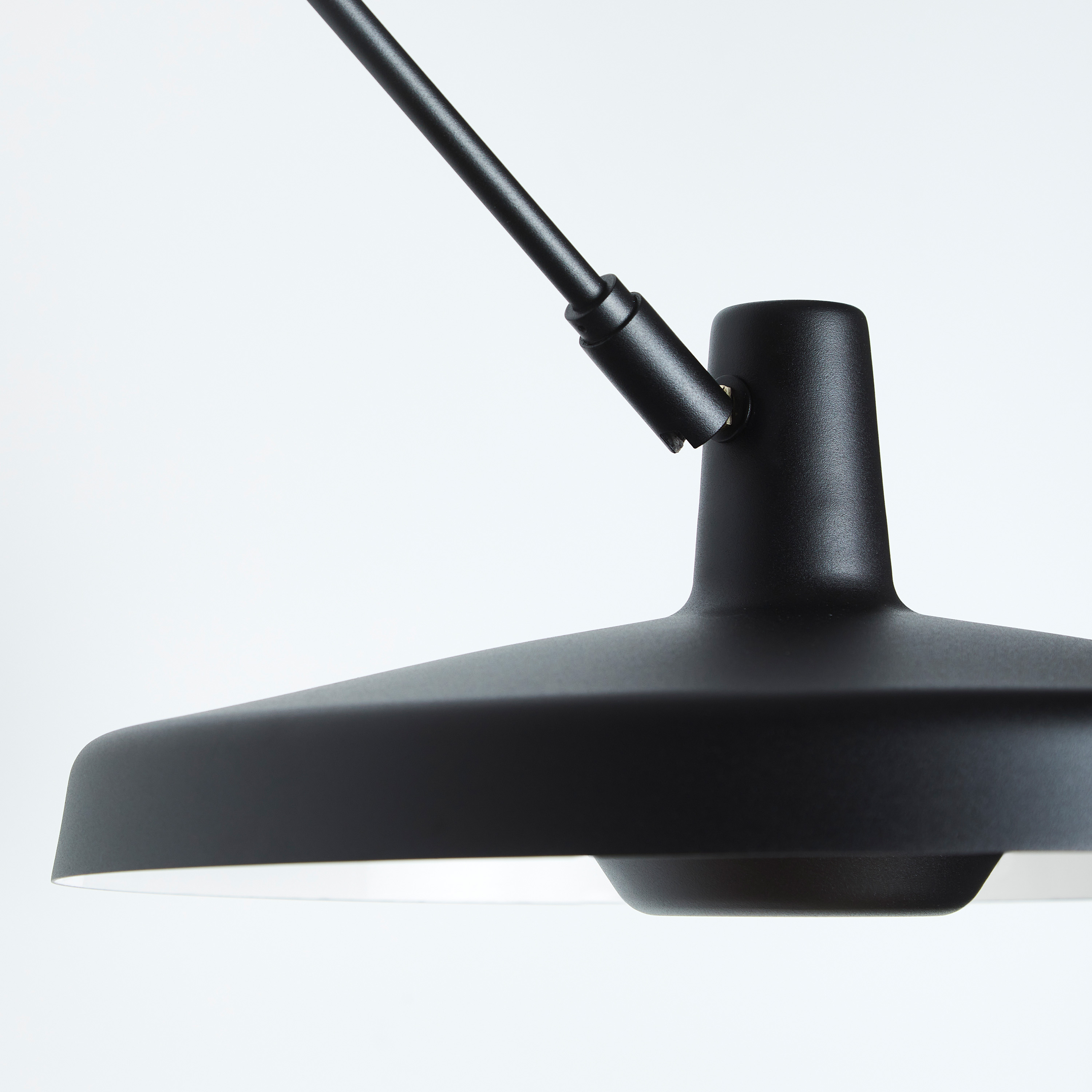 Grupa Arigato Seinävalaisin Black 45