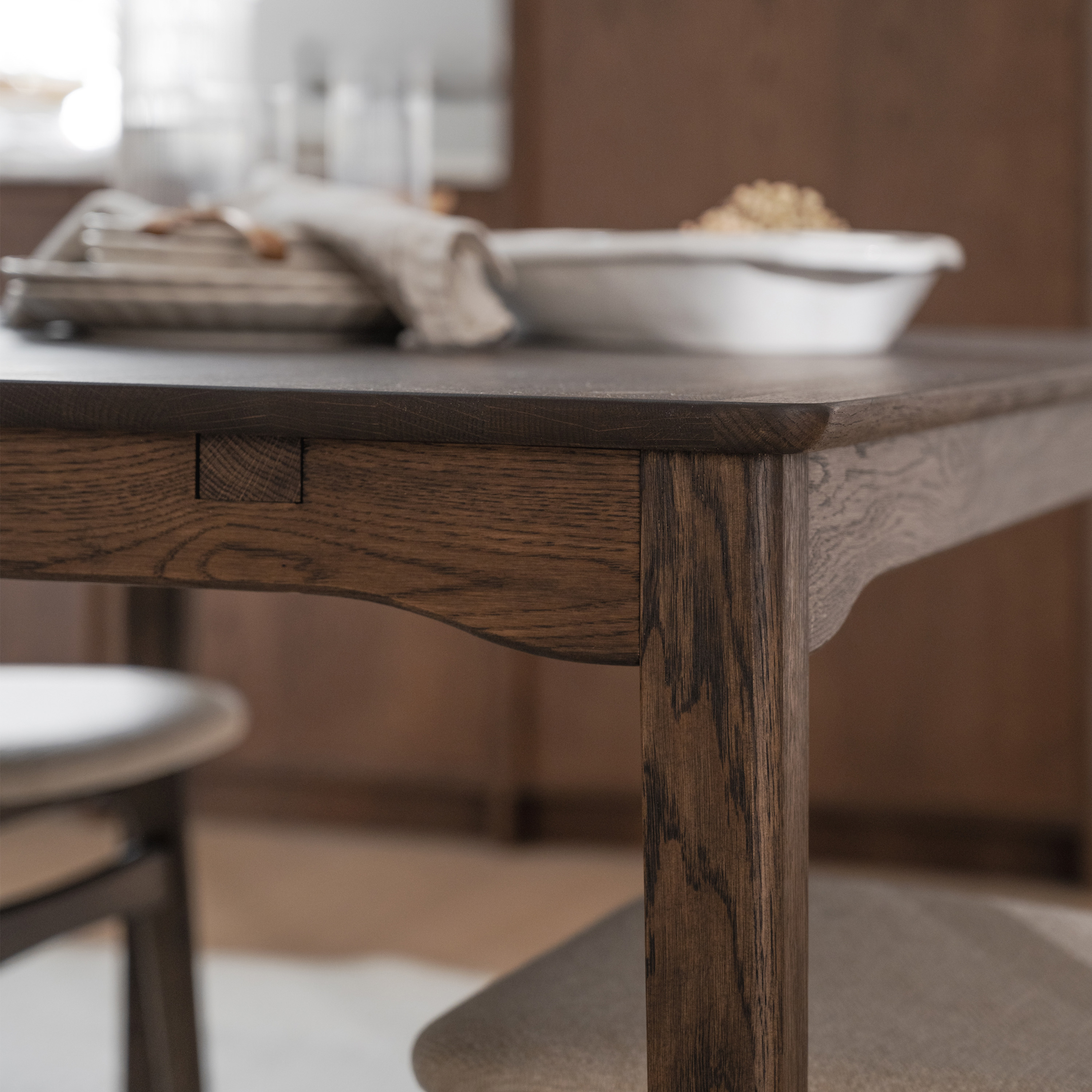 Rowico Home Markham Esstisch Braun 180cm