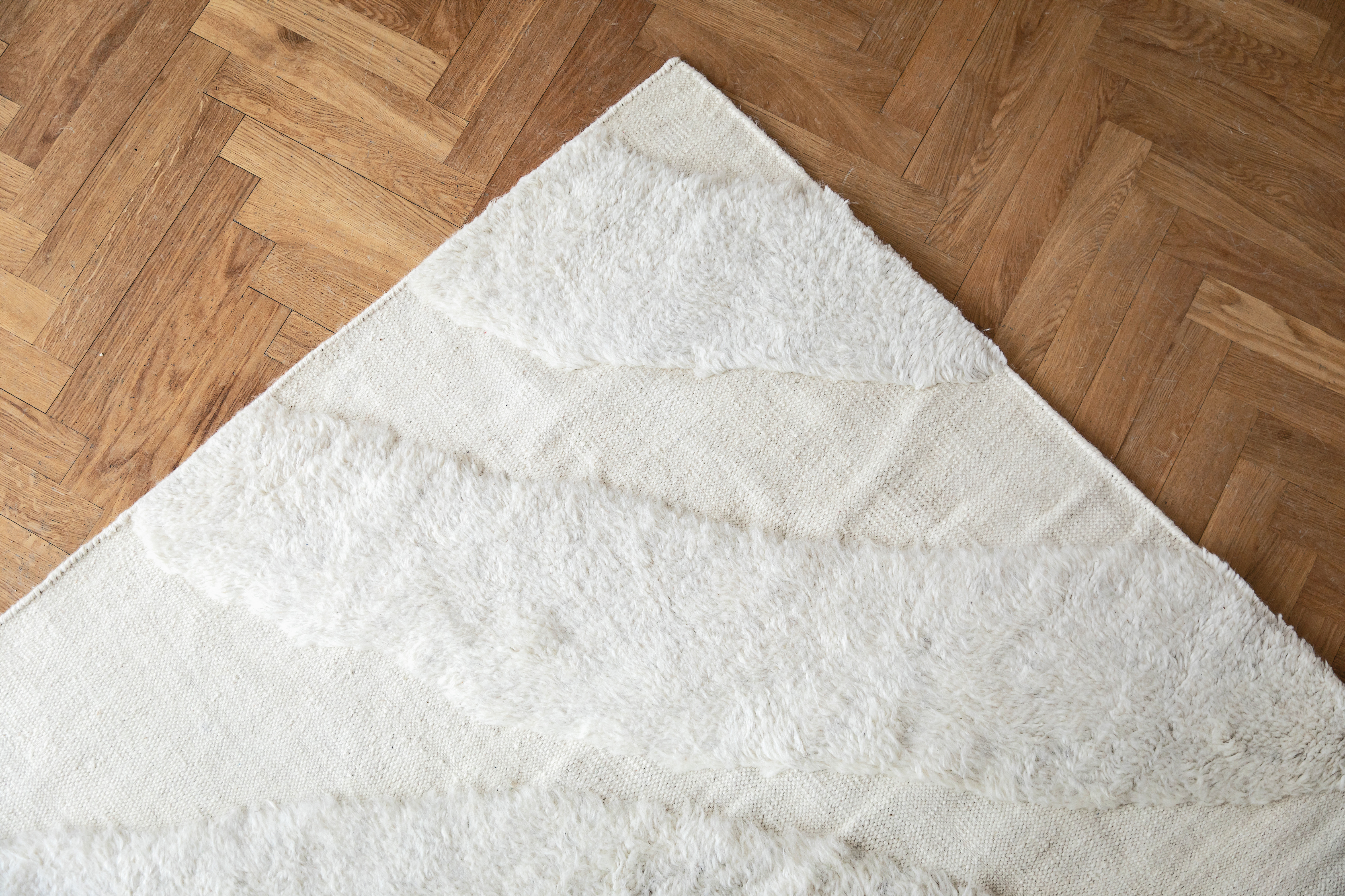 Hanne Ullmatta Vit 160x230