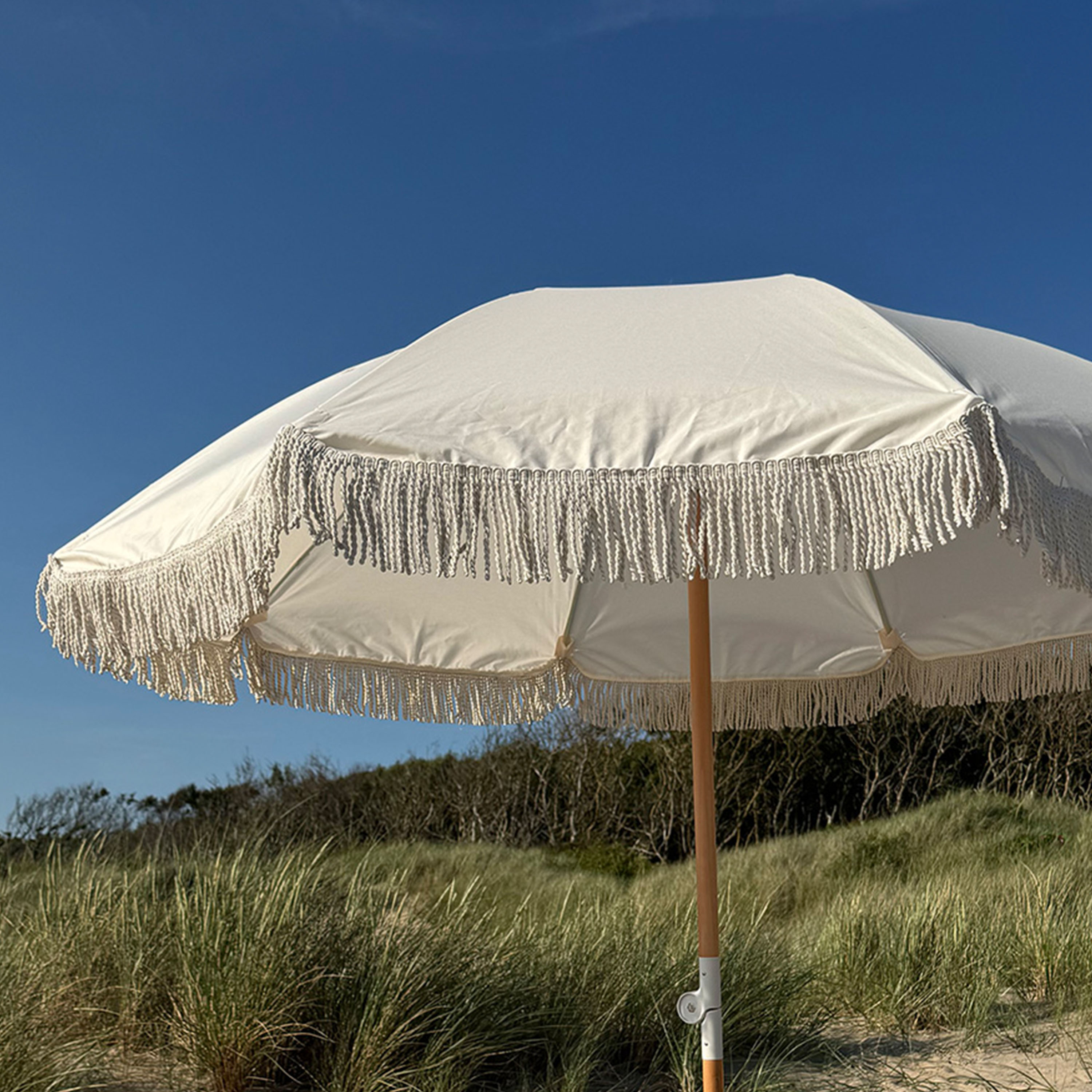 Hillerstorp Aurinkovarjo Hapsuilla Valkoinen Ø200