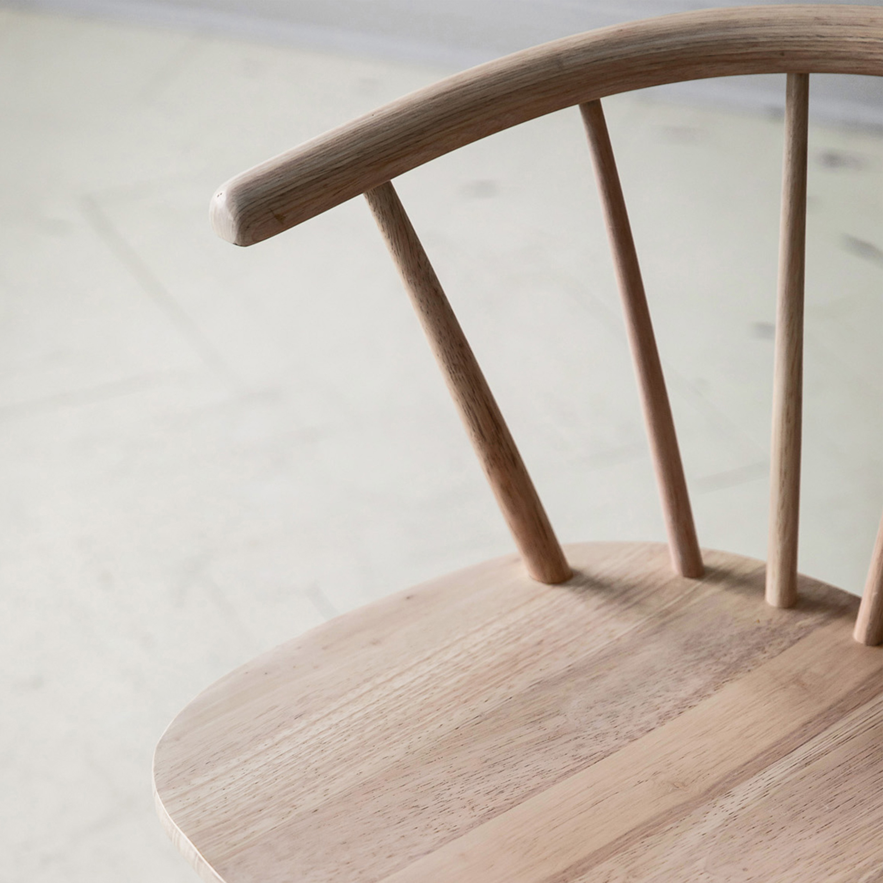 Rowico Home Carmen Matstol Vitpigmenterad