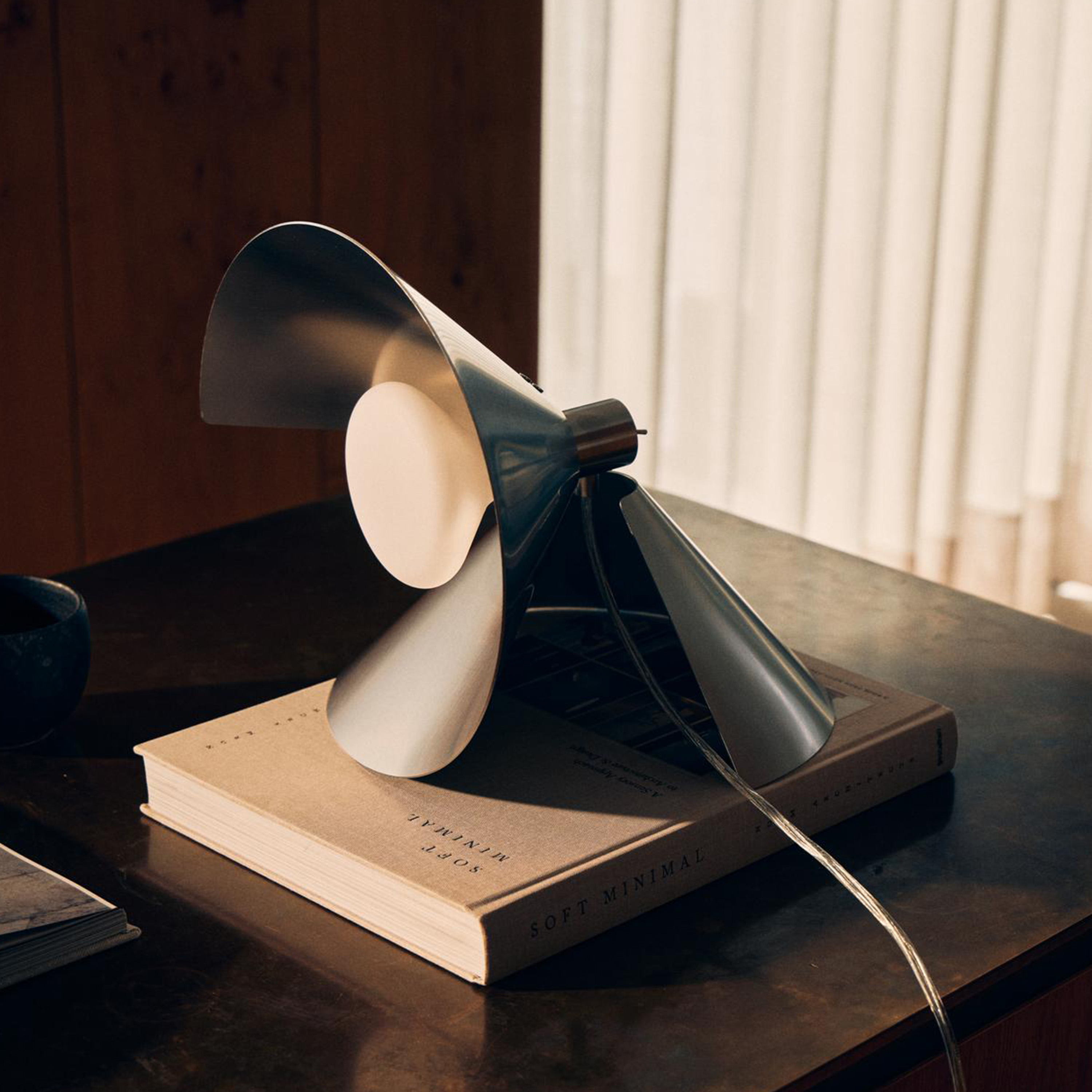 Frandsen Peel Tischleuchte Brushed Stainless Steel