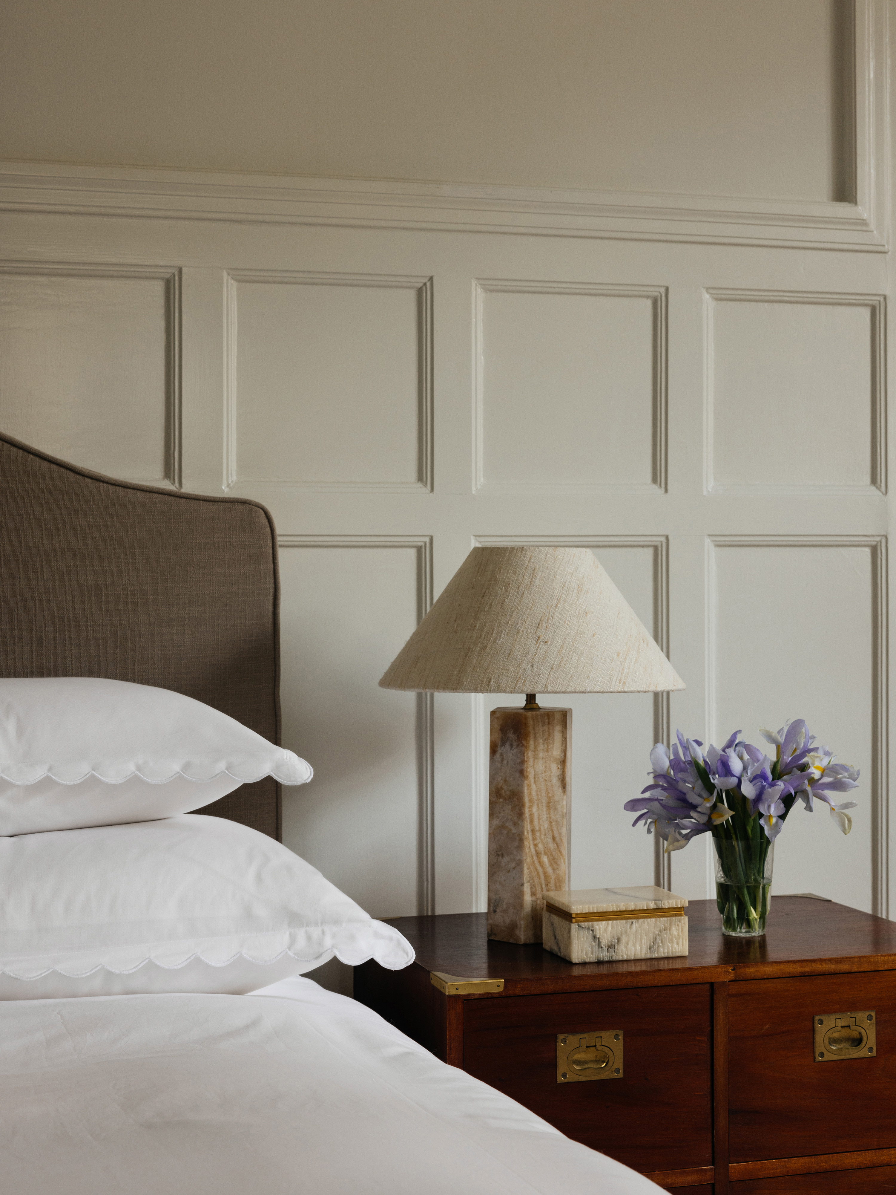 Mille Notti Isola Tyynyliina Satiini Valkoinen 50x60