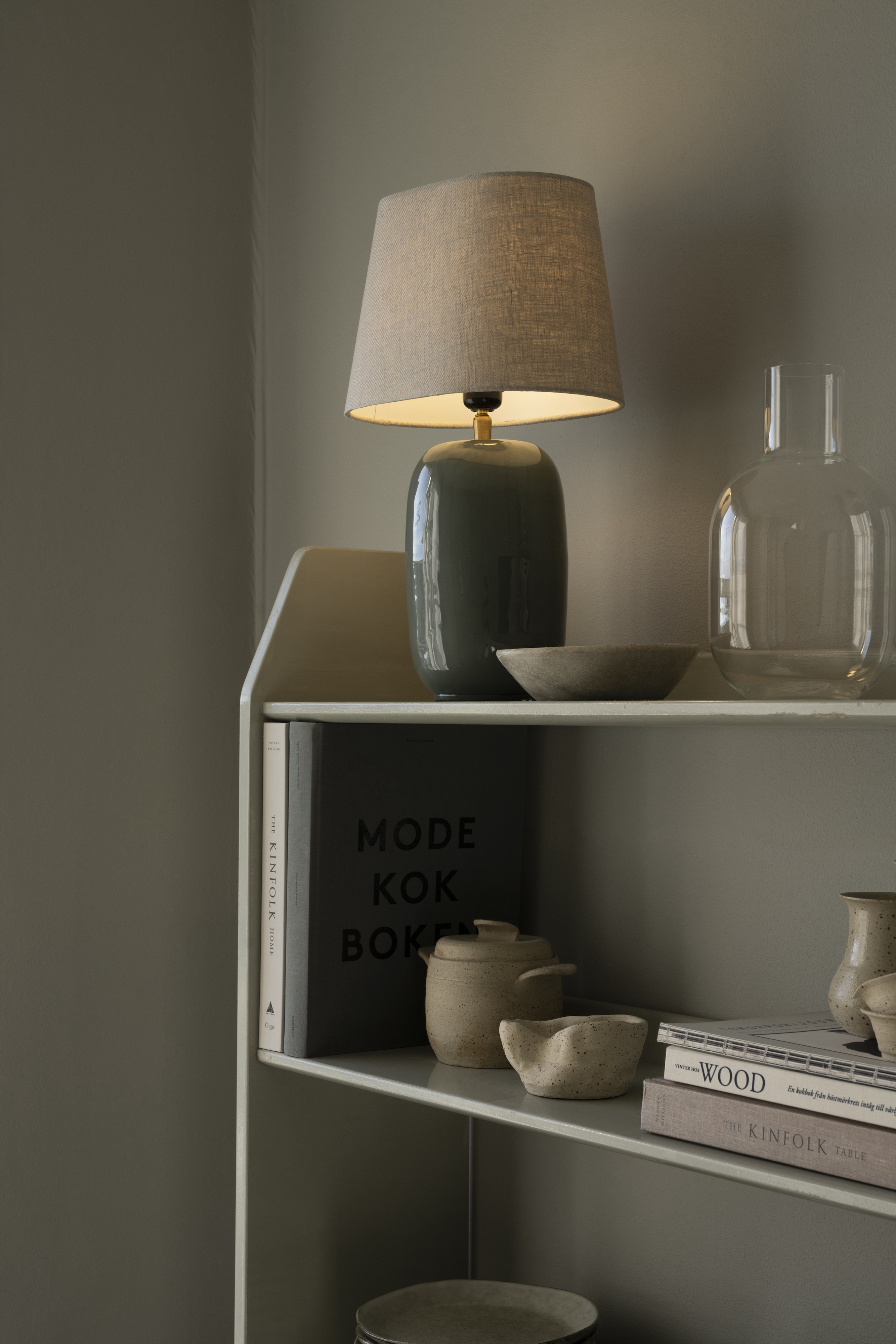 Watt &amp; Veke Emily Lampfot Dusty Green 28.5cm