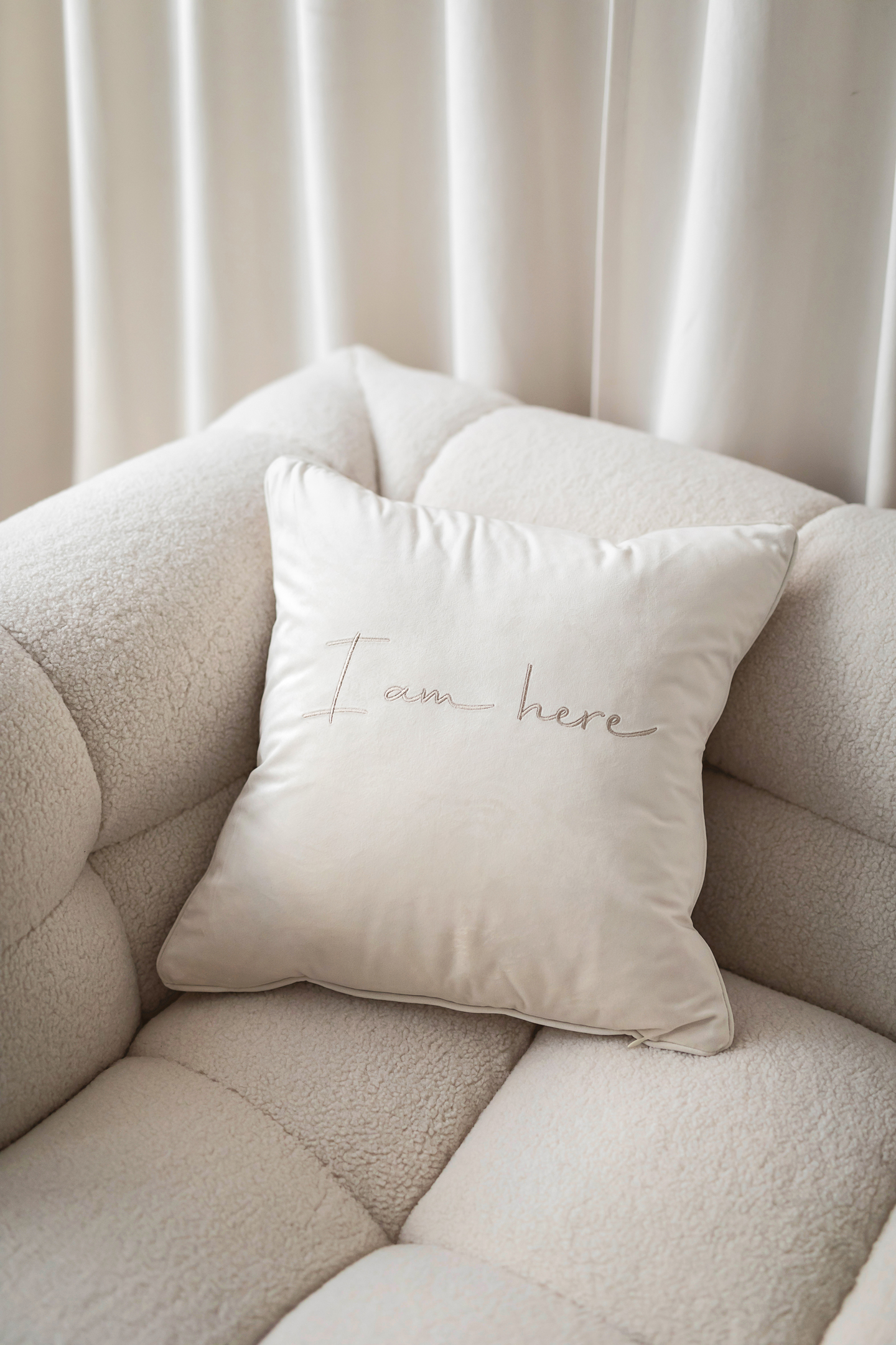 Sleepo Collection I am here Tyynynpäällinen Offwhite