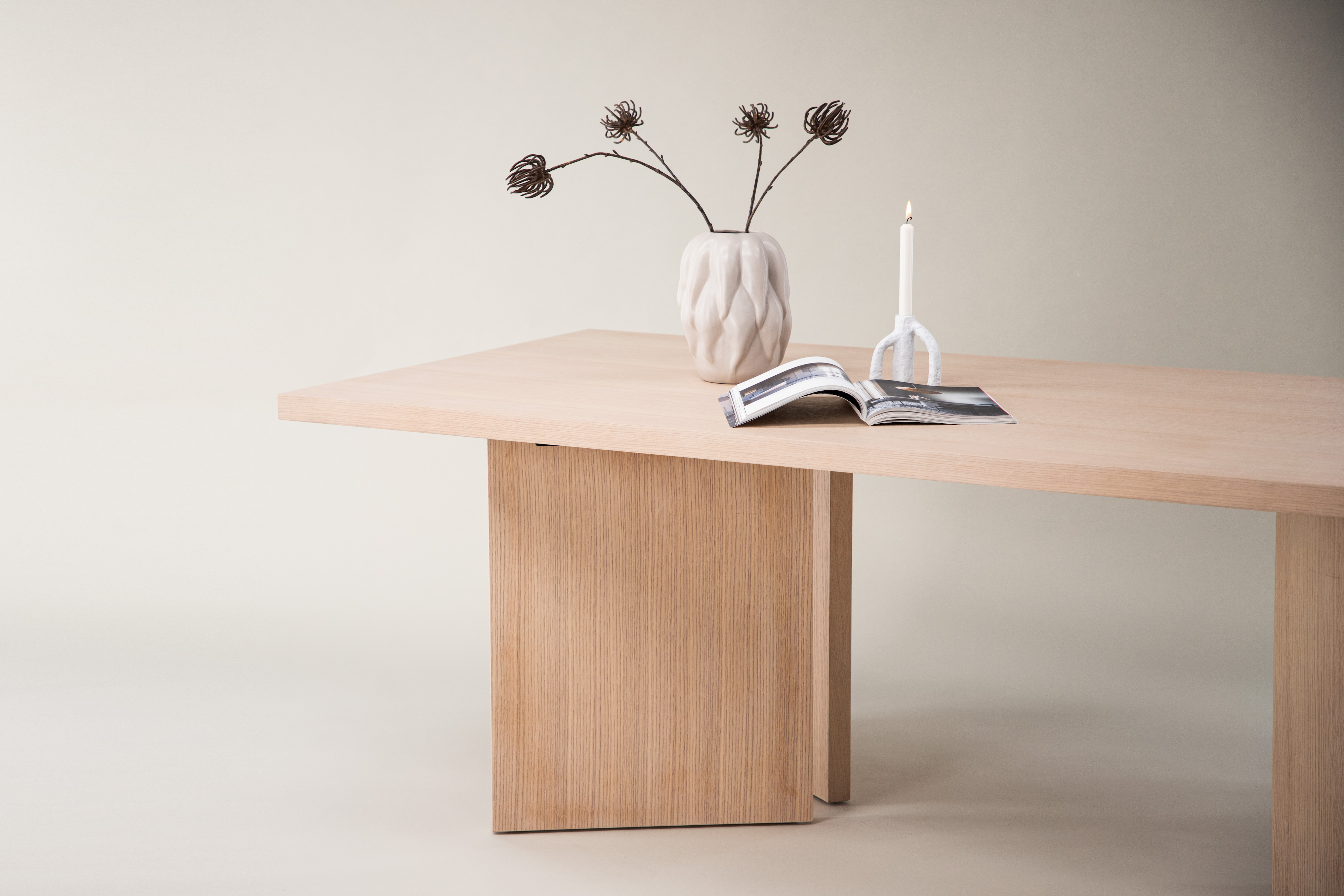 Vind Bassholmen Matbord Whitewash 240cm