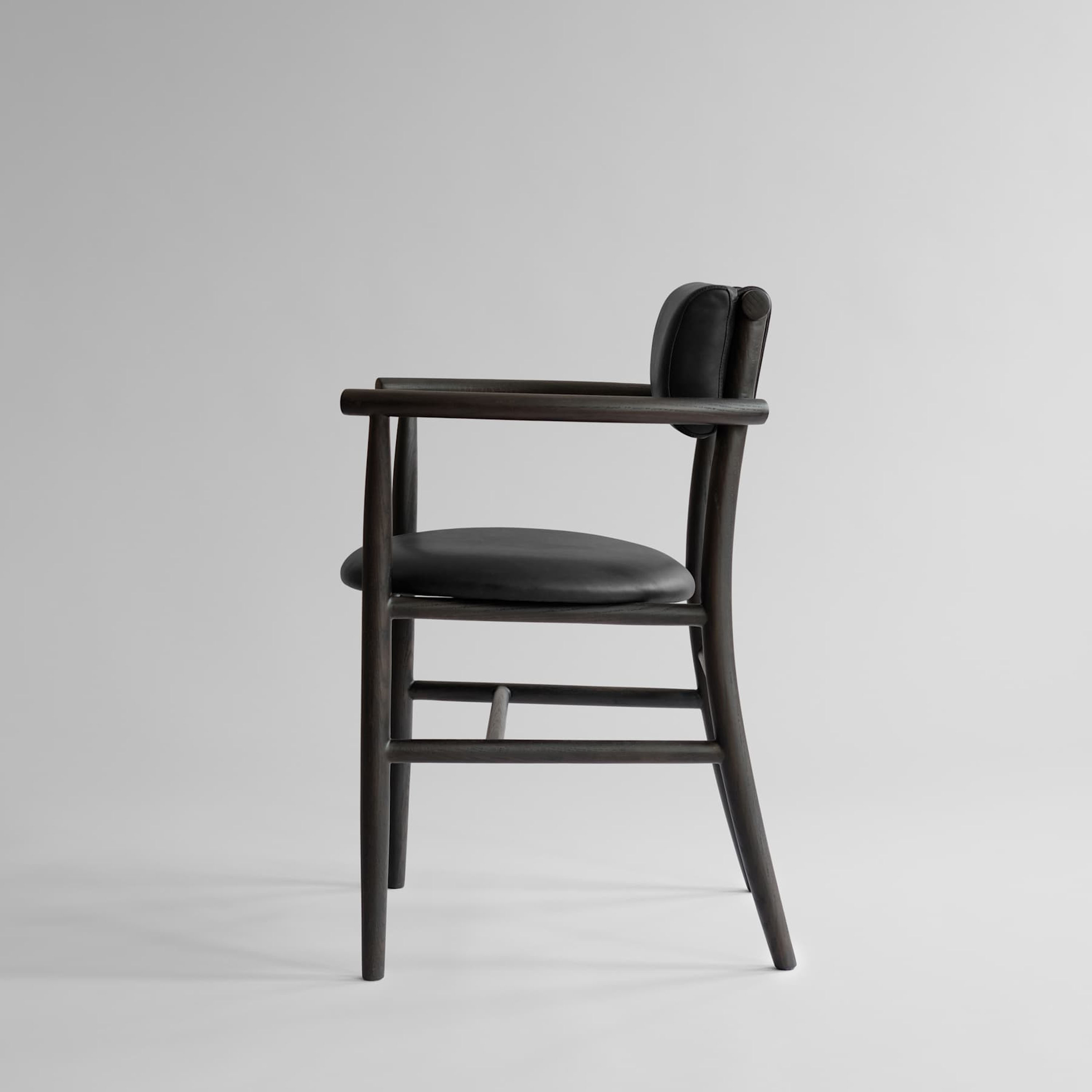 101 Copenhagen Nama Armlehnstuhl Coffee Black/Aniline Leather