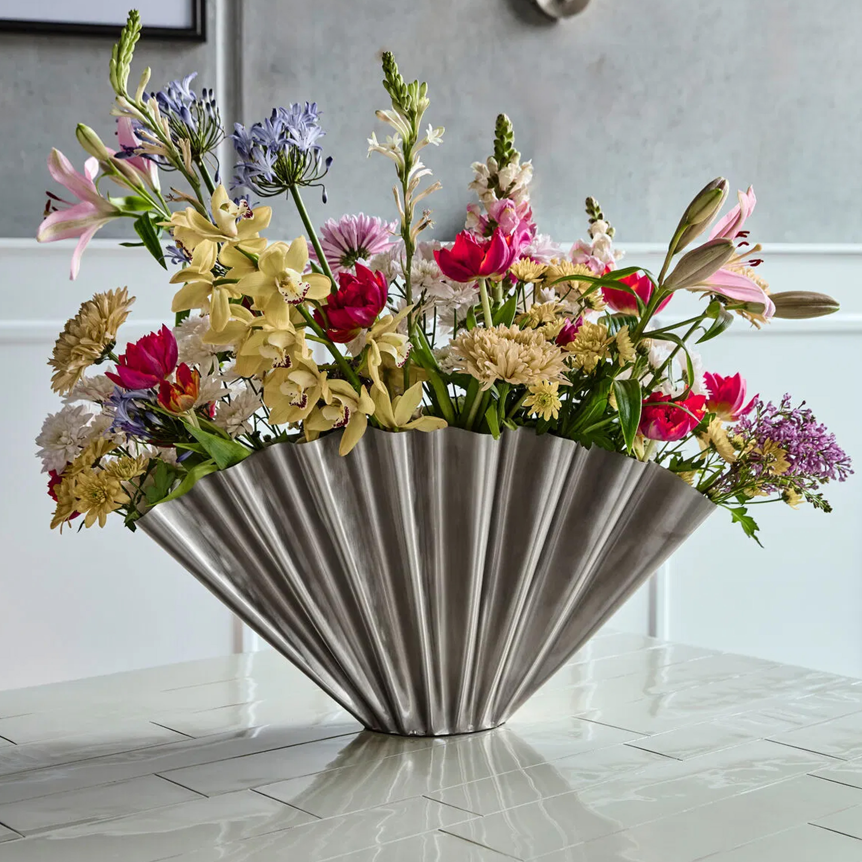 House Doctor Flood Maljakko Brushed silver finish 30cm