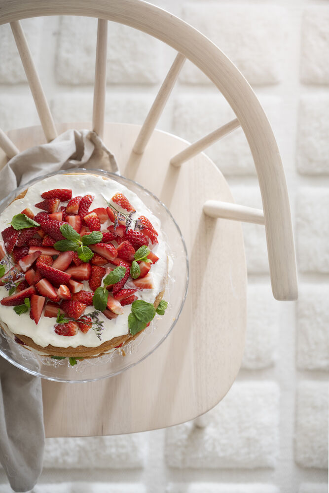 Rowico Home Carmen Matstol Vitpigmenterad