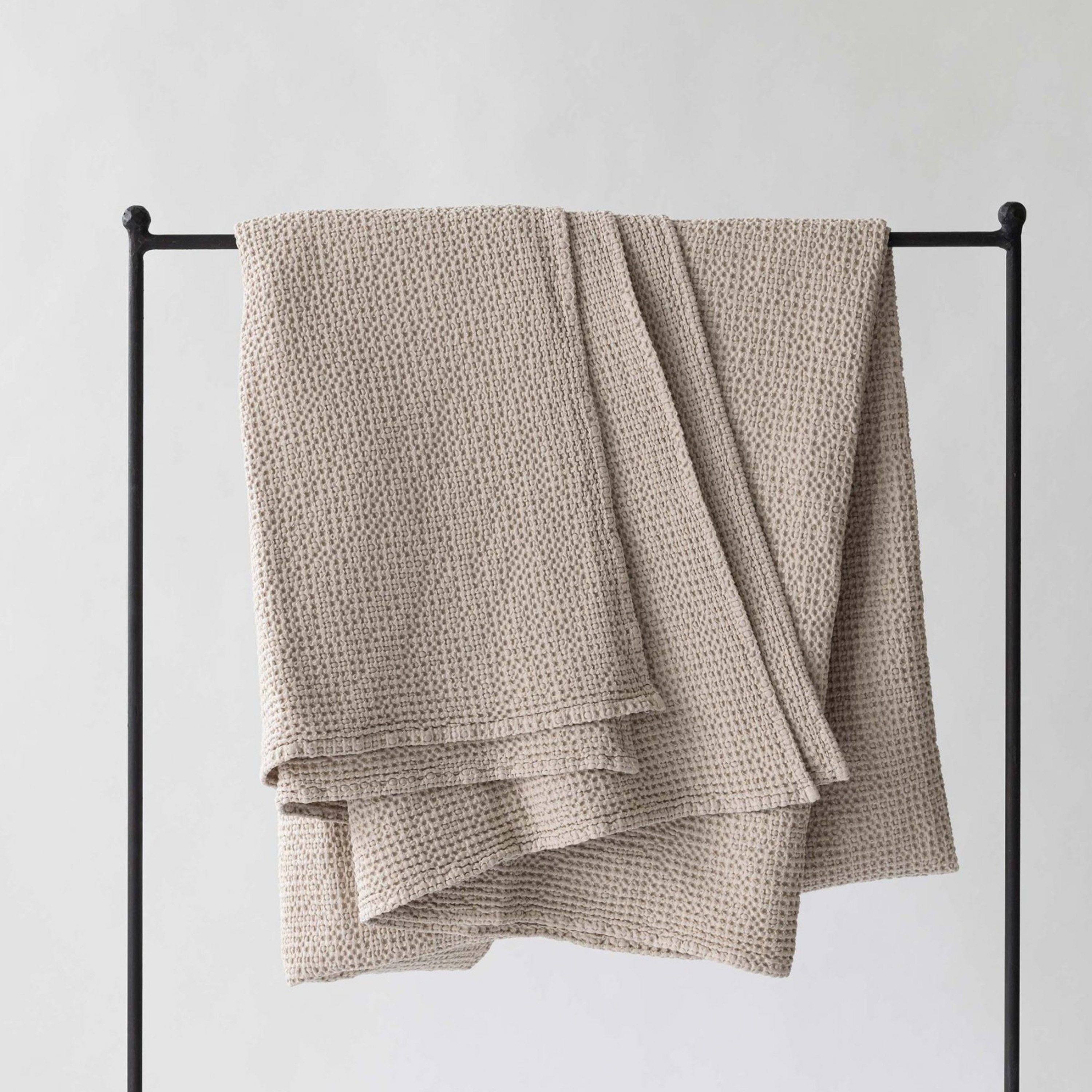 Tell me more Miro Pläd/Överkast Sand 180x260