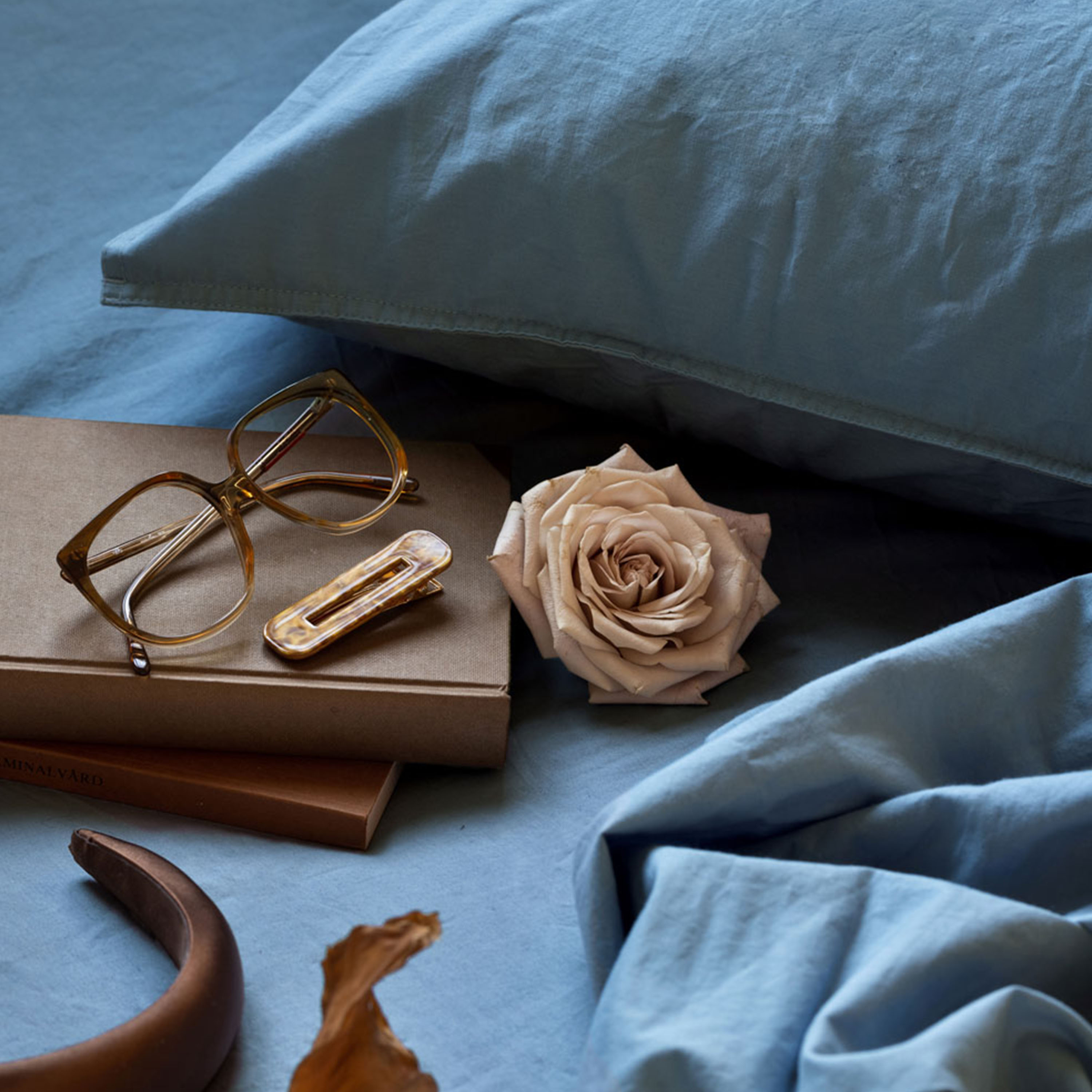 Midnatt Formsytt Lakan Lake 180x200