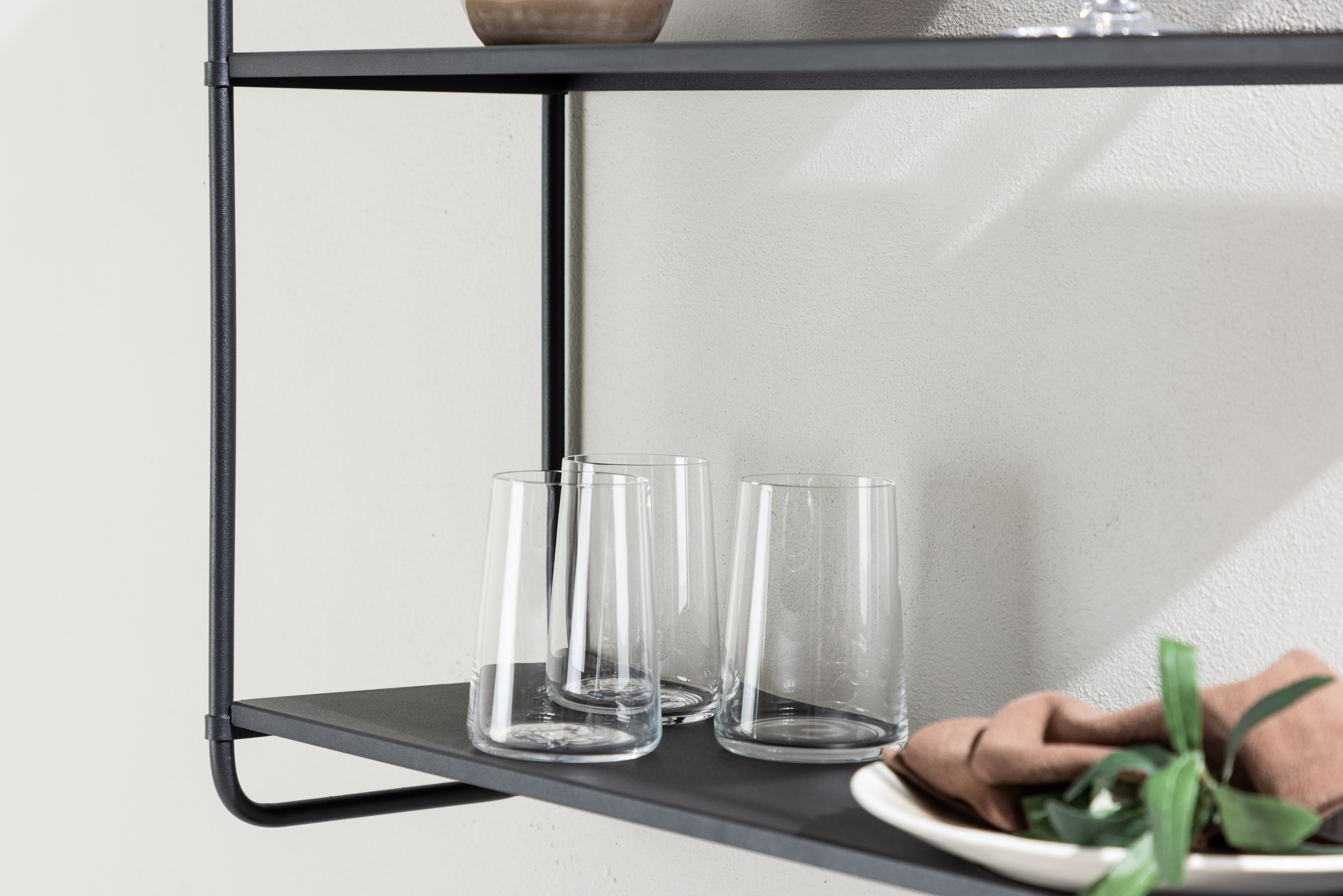 Venture Home Lyon Vägghylla Black 62cm