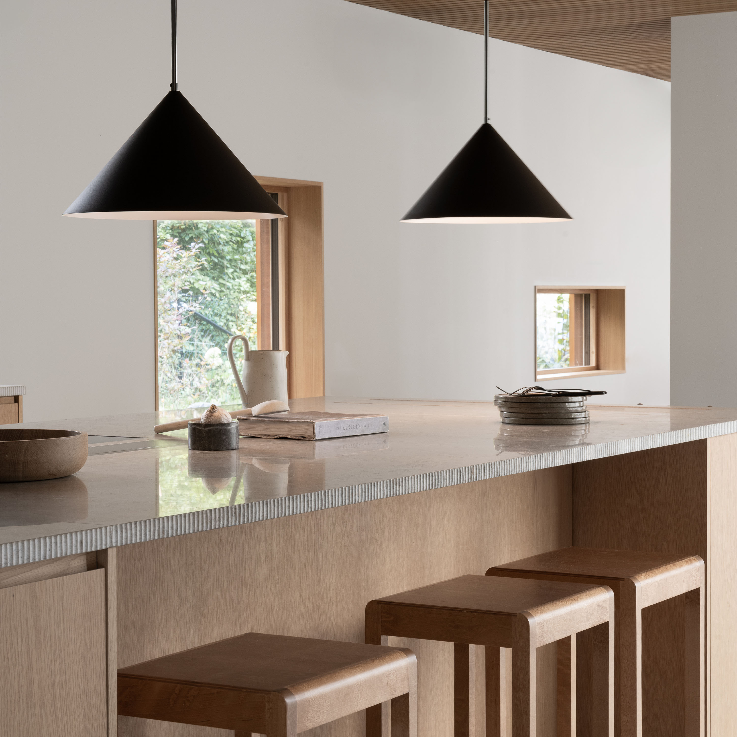 Watt &amp; Veke Kuro Deckenleuchte Black Ø45